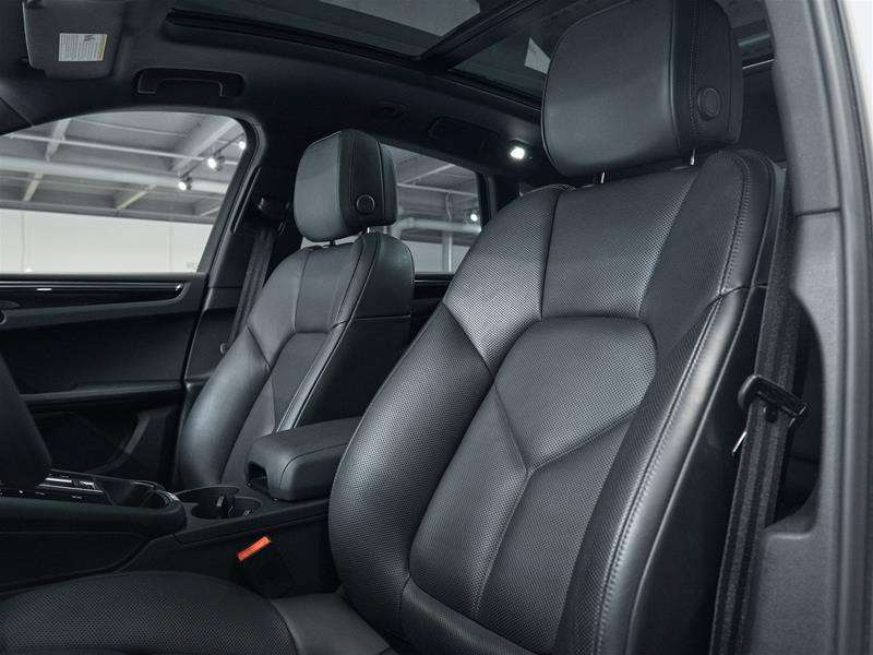 2023 Porsche Macan S thumb 19
