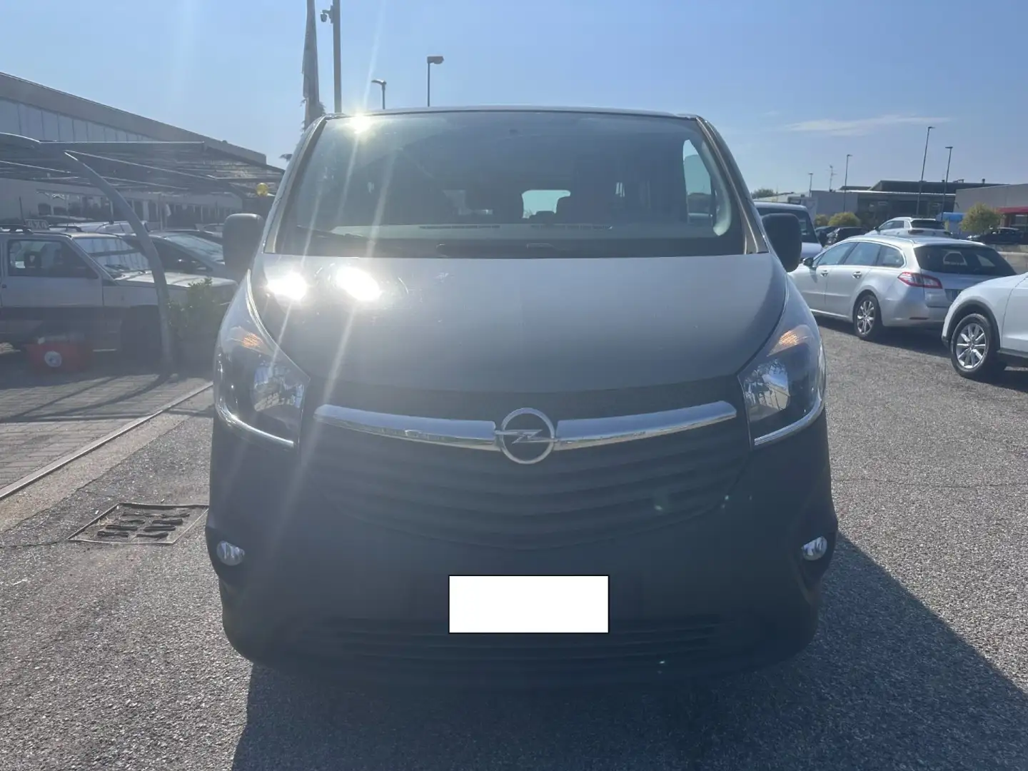 Opel Vivaro L2 9 POSTI 1.6 BiTurbo S&S 125CV Grey - 2