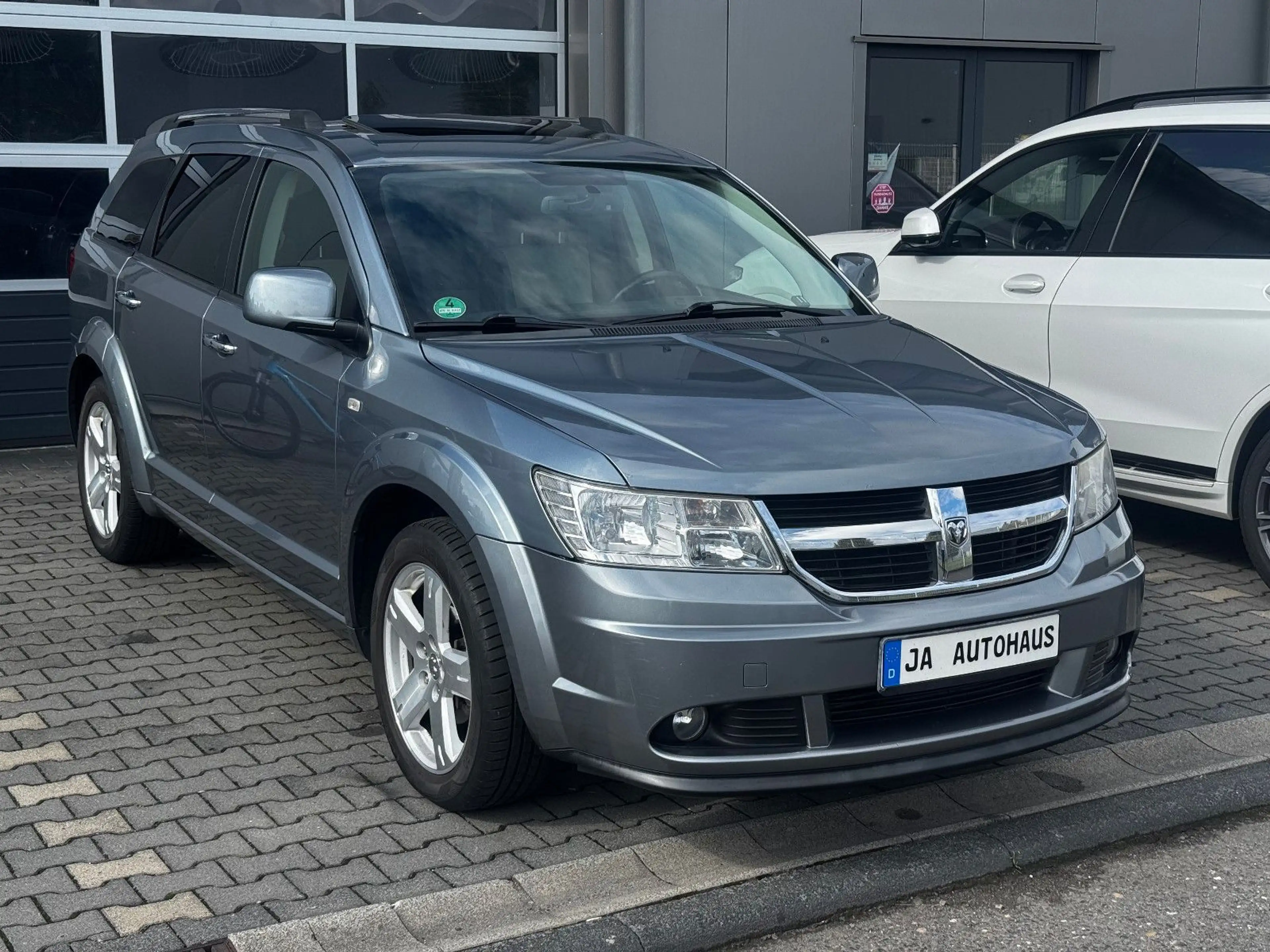 Dodge Journey R/T — photo 2
