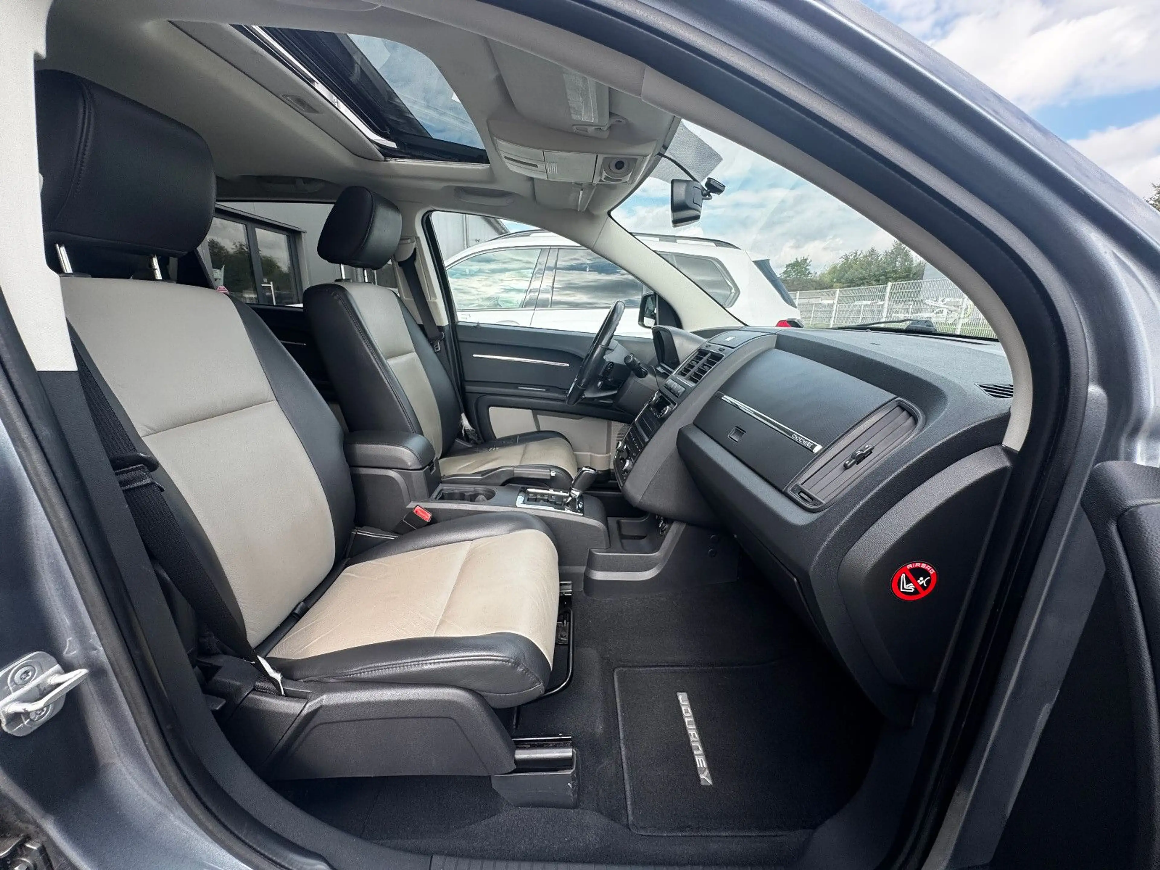 Dodge Journey R/T — photo 13