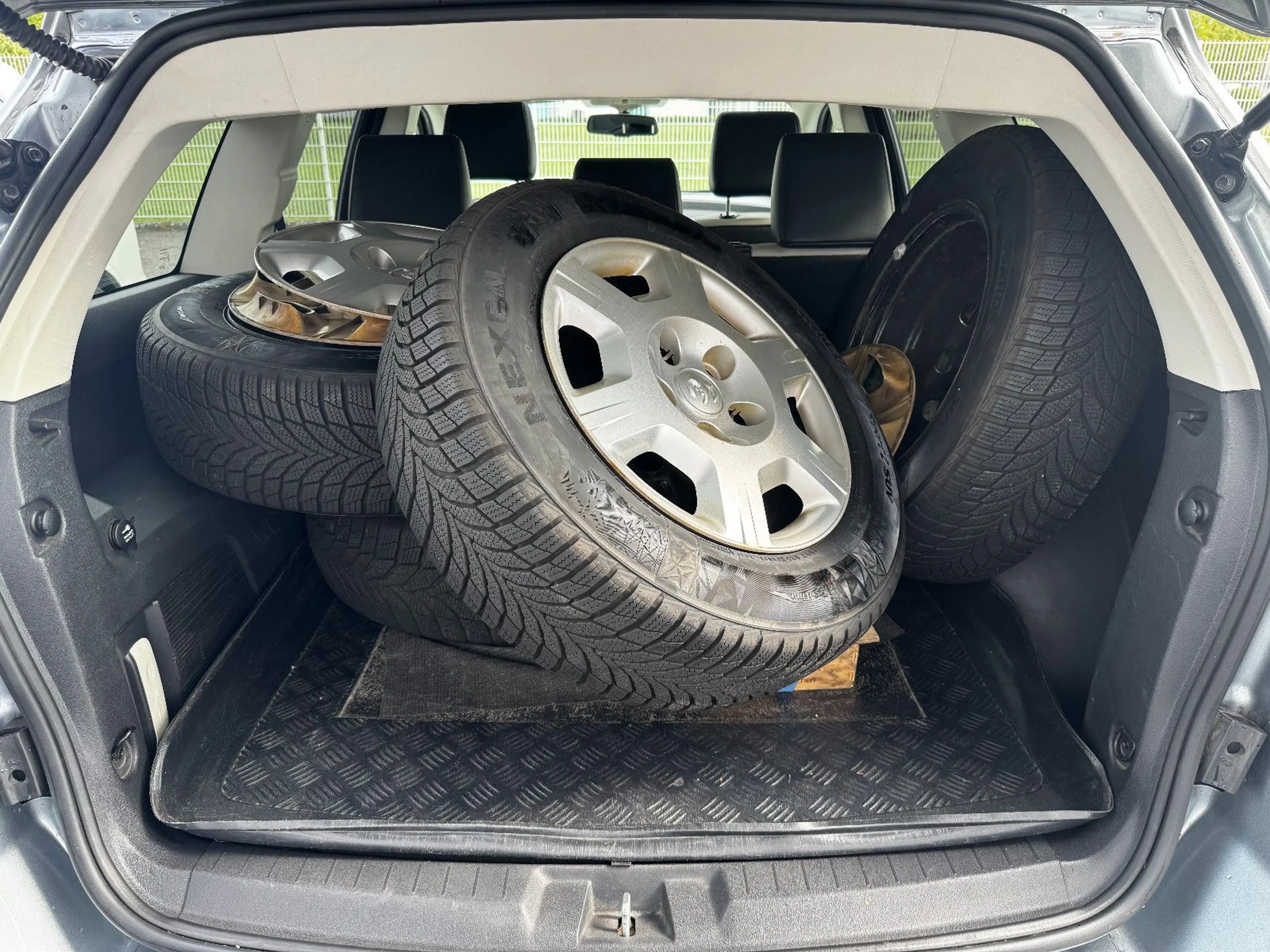 Dodge Journey R/T — photo 11