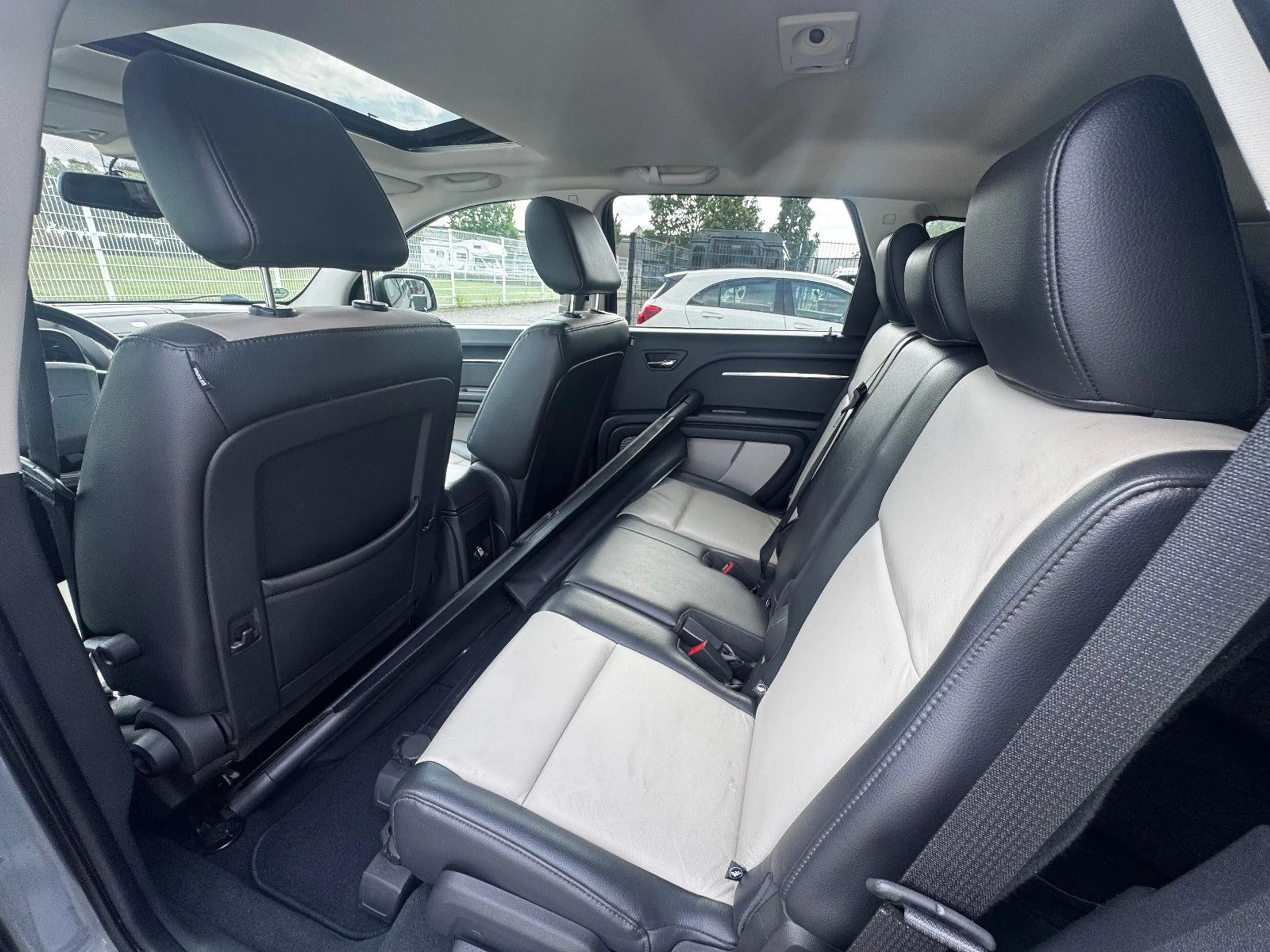 Dodge Journey R/T — photo 9