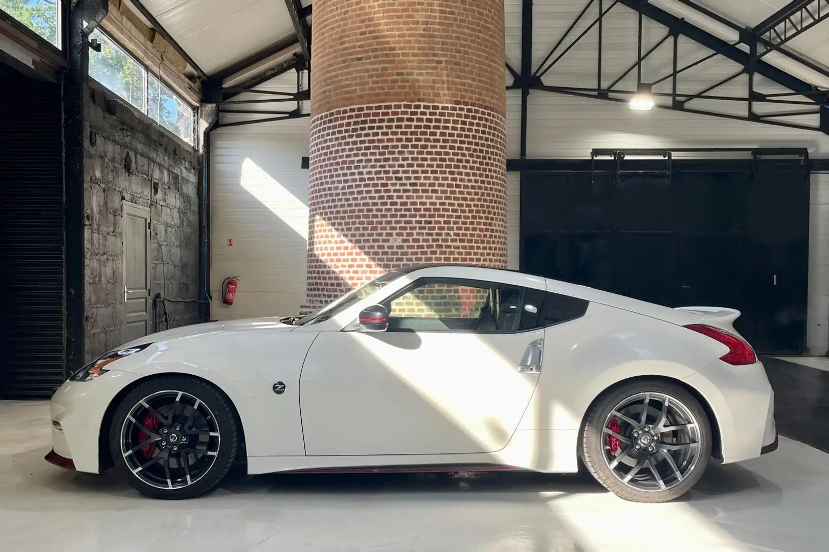 Nissan 370Z 370Z Coupé 3.7 V6 344 Nismo Blanc - 2