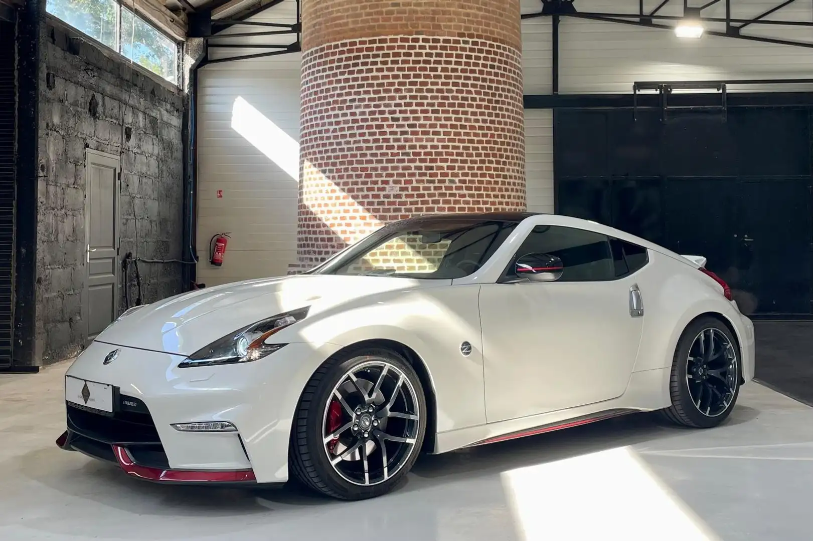 Nissan 370Z 370Z Coupé 3.7 V6 344 Nismo Blanc - 1