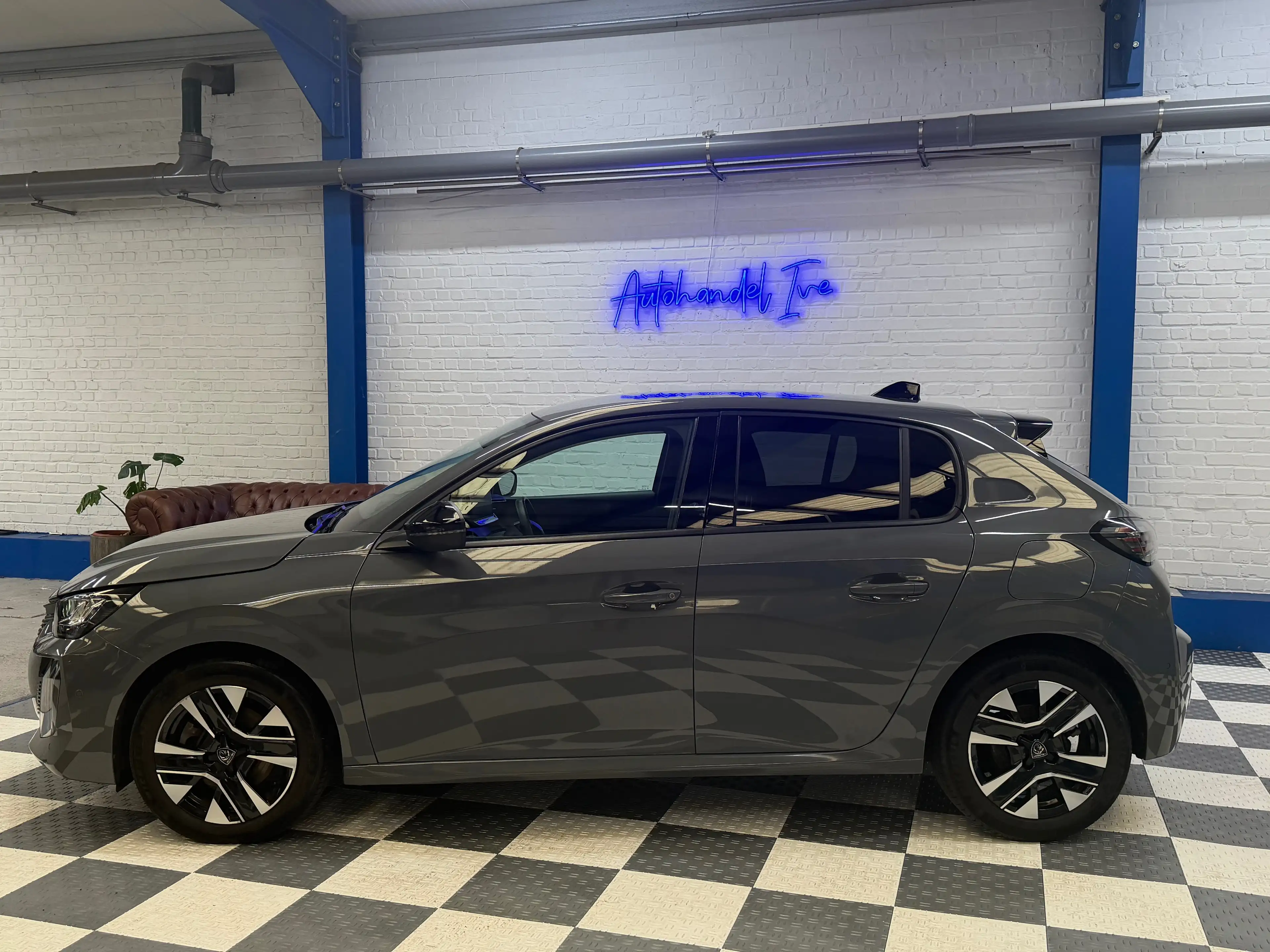 Peugeot 208 208 1.2i PureTech 100 — photo 7