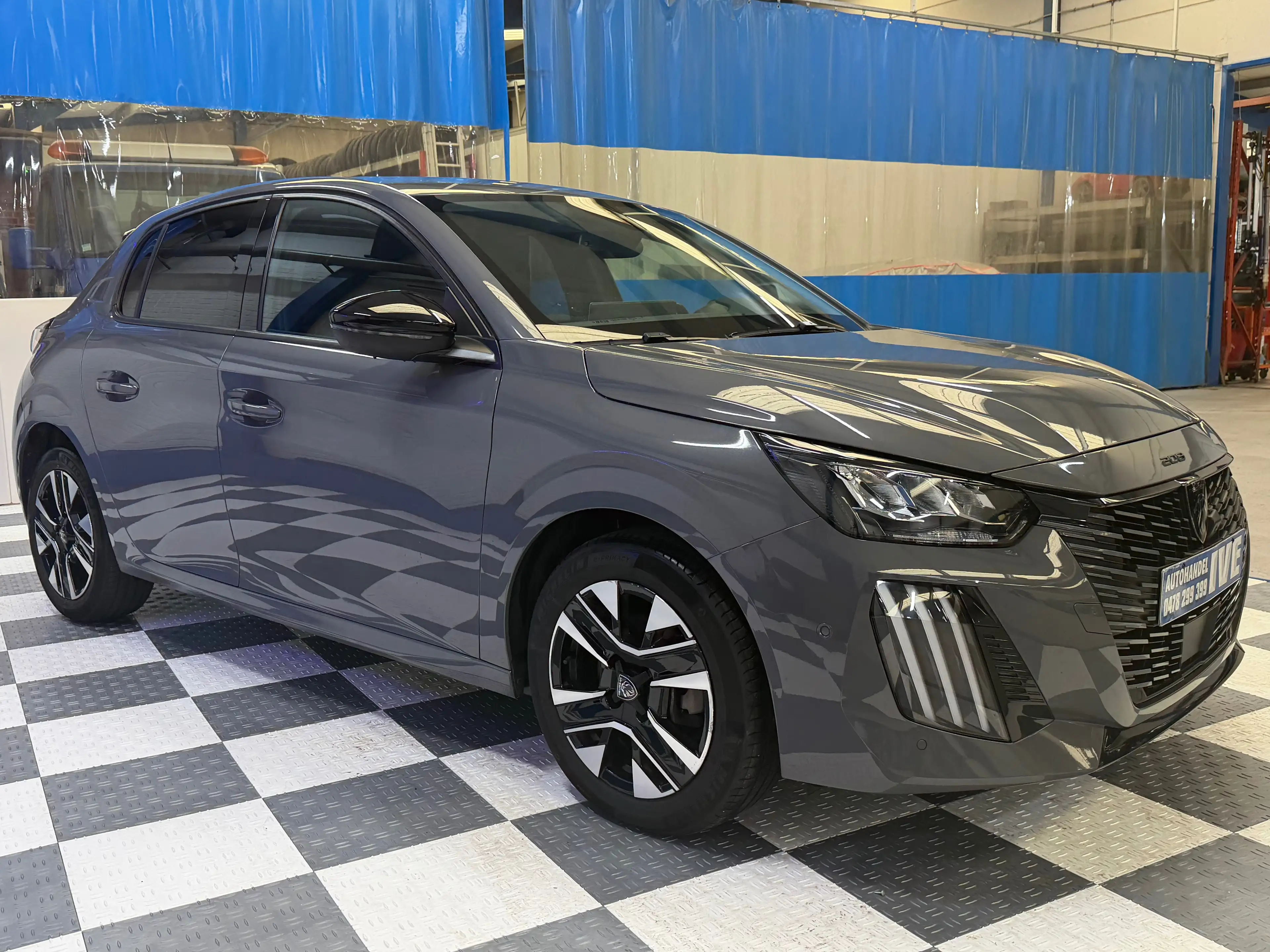 Peugeot 208 208 1.2i PureTech 100 — photo 3