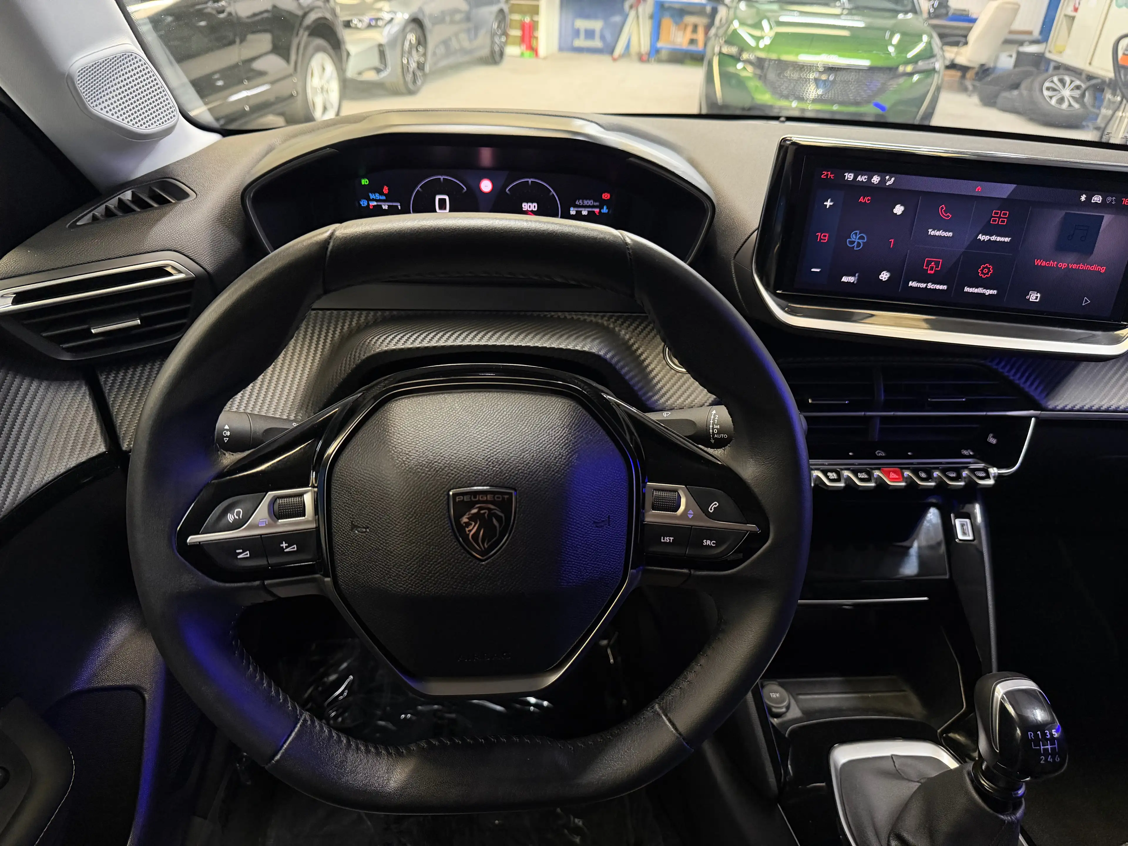 Peugeot 208 208 1.2i PureTech 100 — photo 13