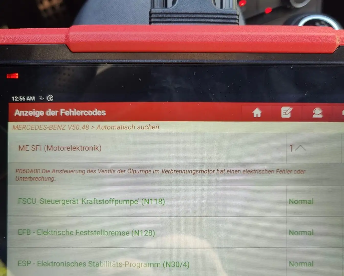 Mercedes-Benz B 180 Edition 1 Leder/Xenon/Navi/Kamera/1.Hand Bleu - 2