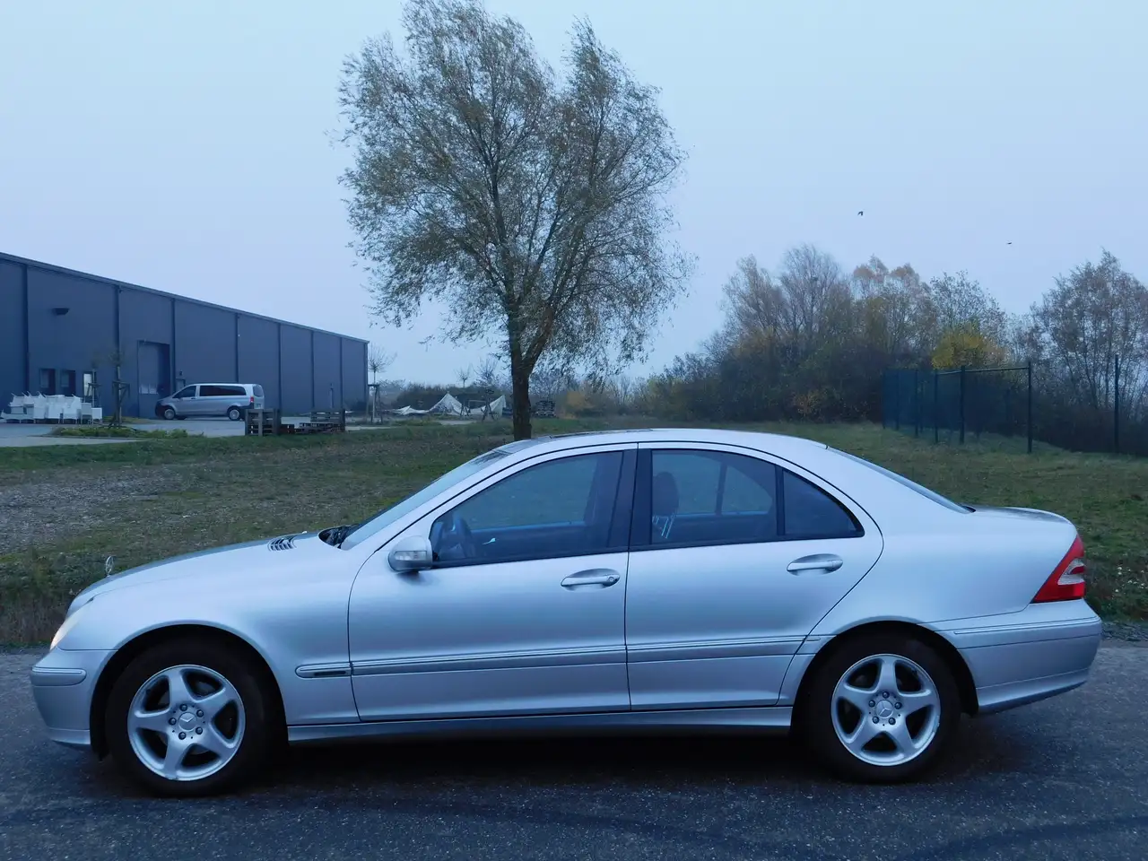 Mercedes-Benz C 200 MB Liebhaber...Avantgarde 1.Hand SSD TOP No - ROST, foto 4