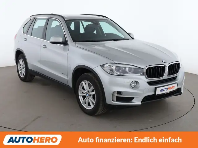 BMW X5 view 8