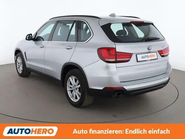 BMW X5 view 4