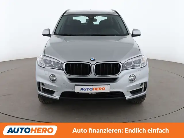 BMW X5 view 9