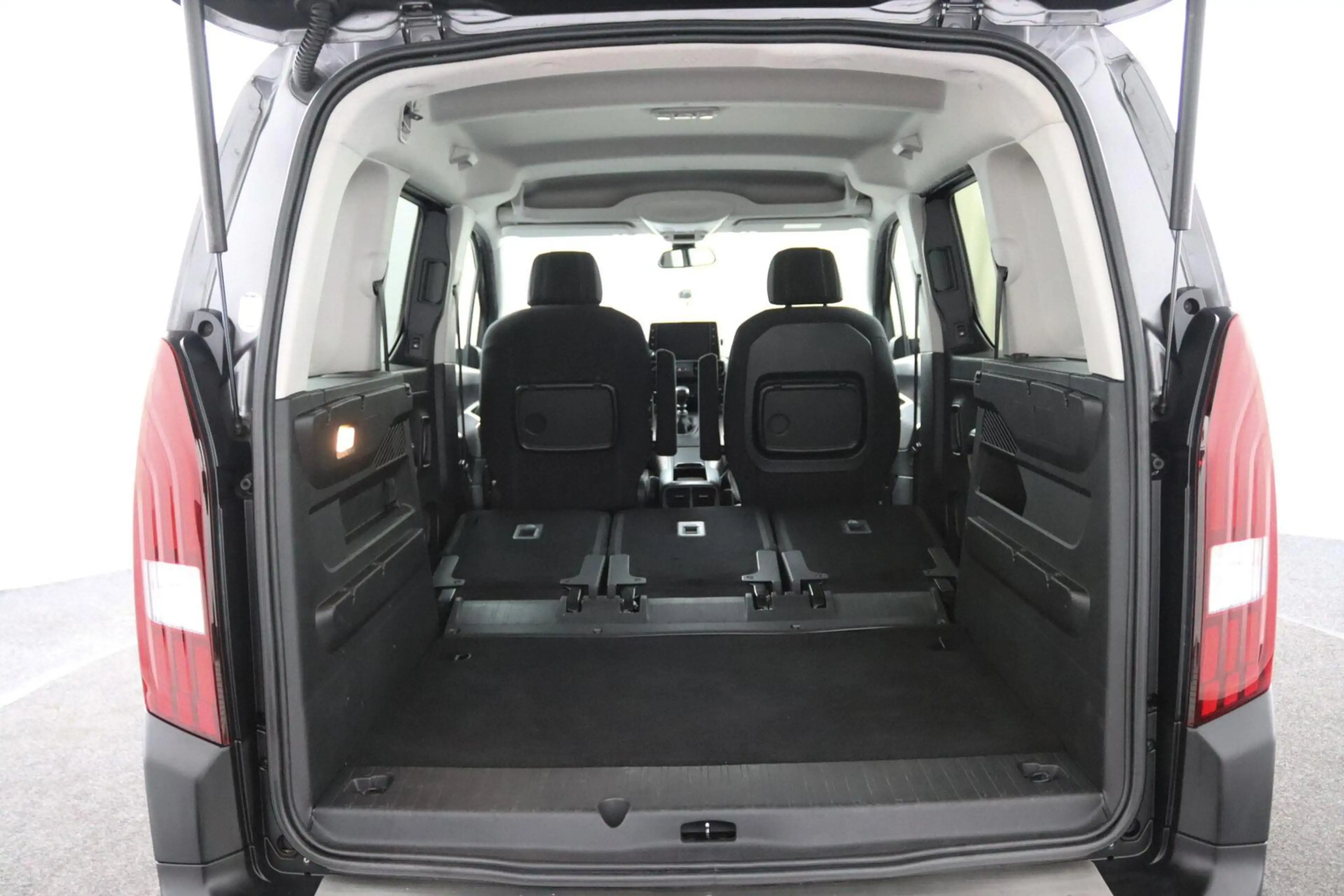 Peugeot Rifter 1.2 Puretech GT-Line | Climate Control | — photo 40