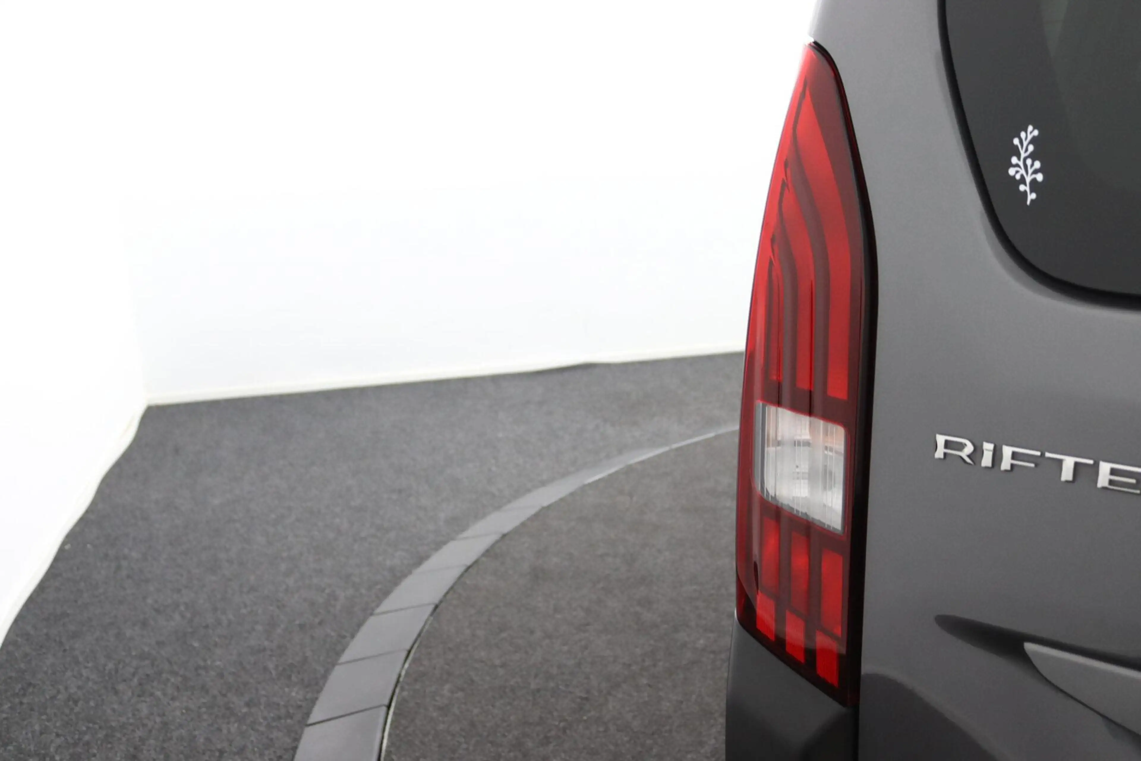 Peugeot Rifter 1.2 Puretech GT-Line | Climate Control | — photo 36