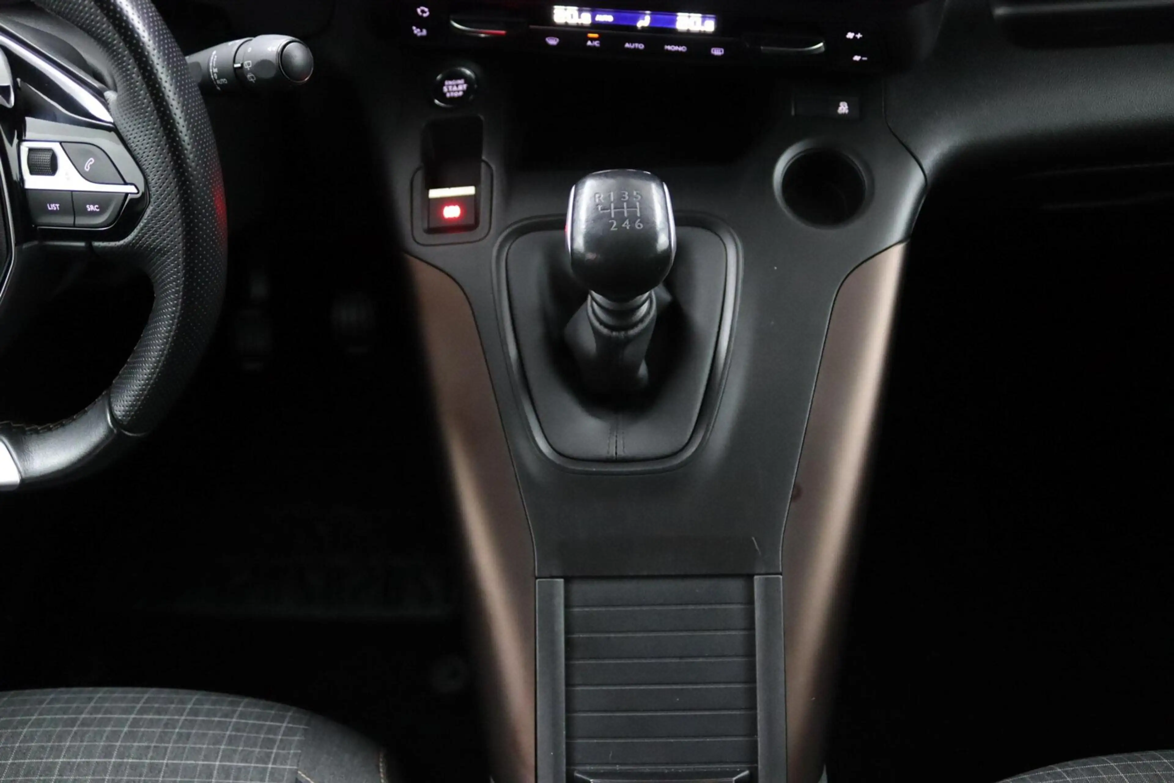 Peugeot Rifter 1.2 Puretech GT-Line | Climate Control | — photo 27