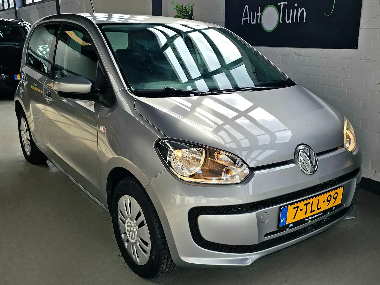 Volkswagen up! up! 1.0 move up! BlueM. Zilver - 1