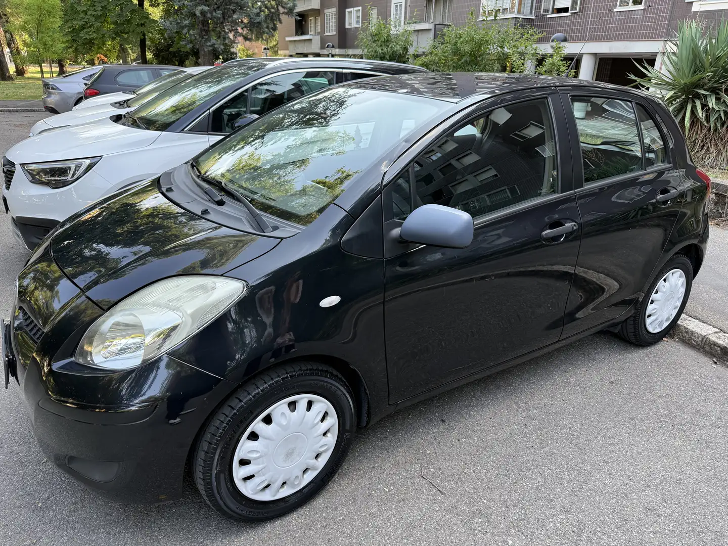 Toyota Yaris 5p 1.0 Expo c/clima - 1
