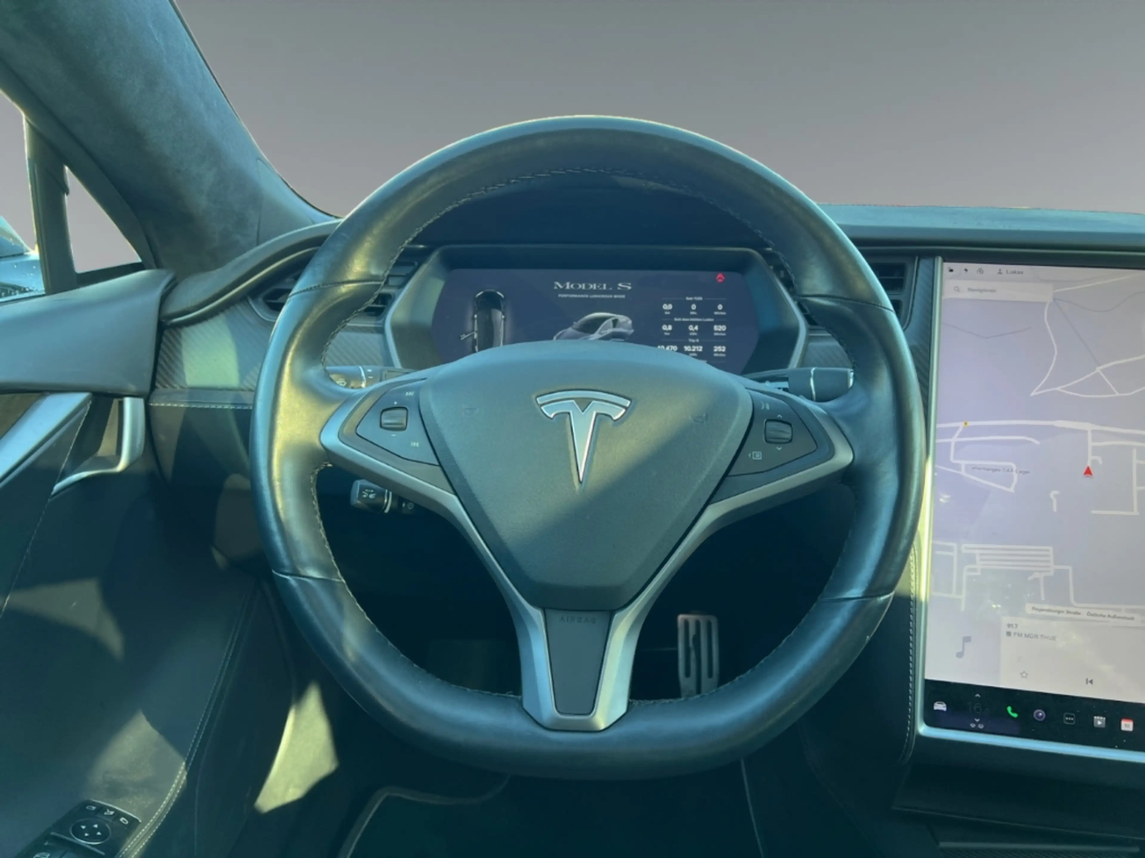 Tesla Model S Performance Luftfederung Panorama Navi LED Mehrzon — photo 3