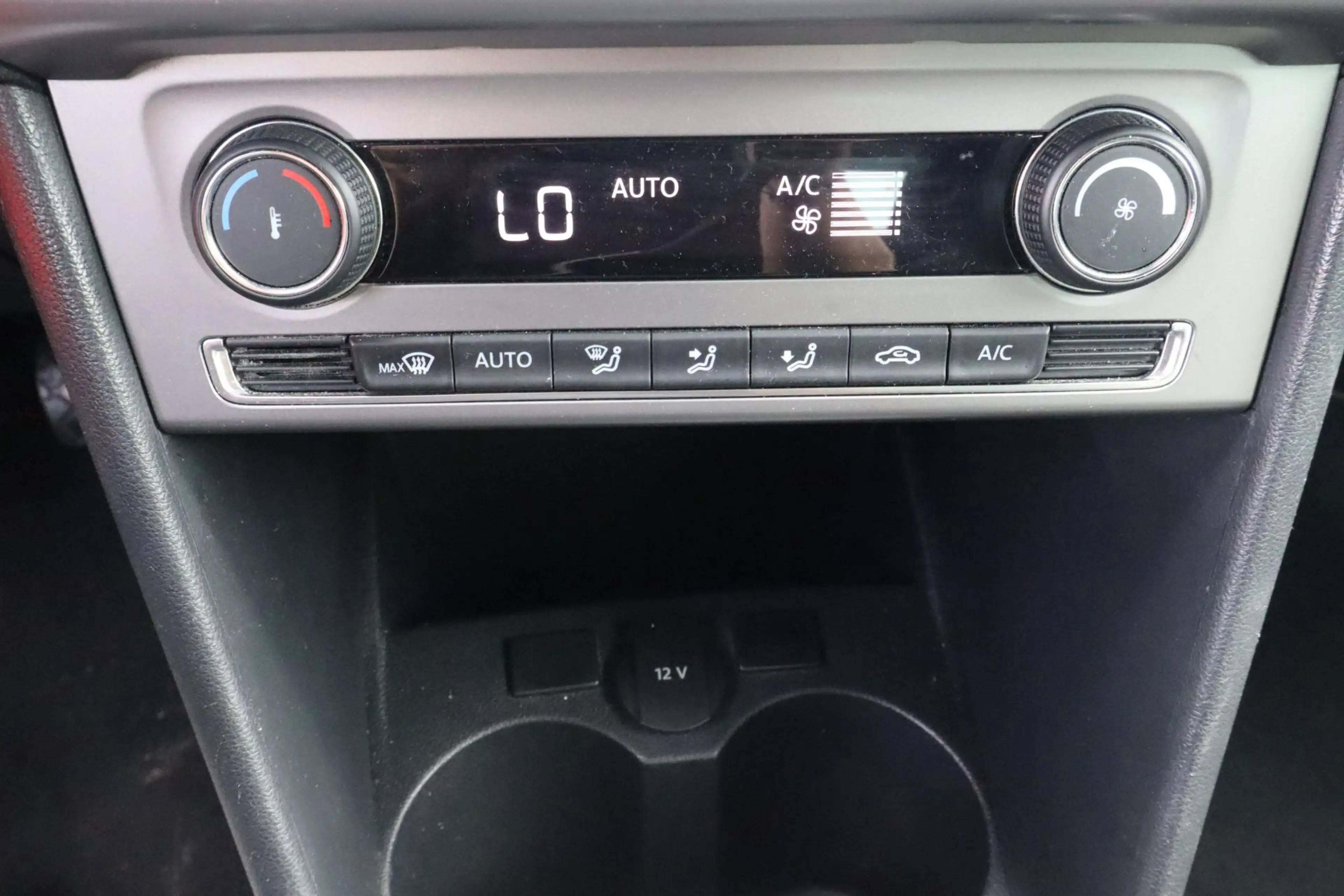 Volkswagen Polo 1.2 TSI Highline |  Cruise control | Climate contr — photo 13