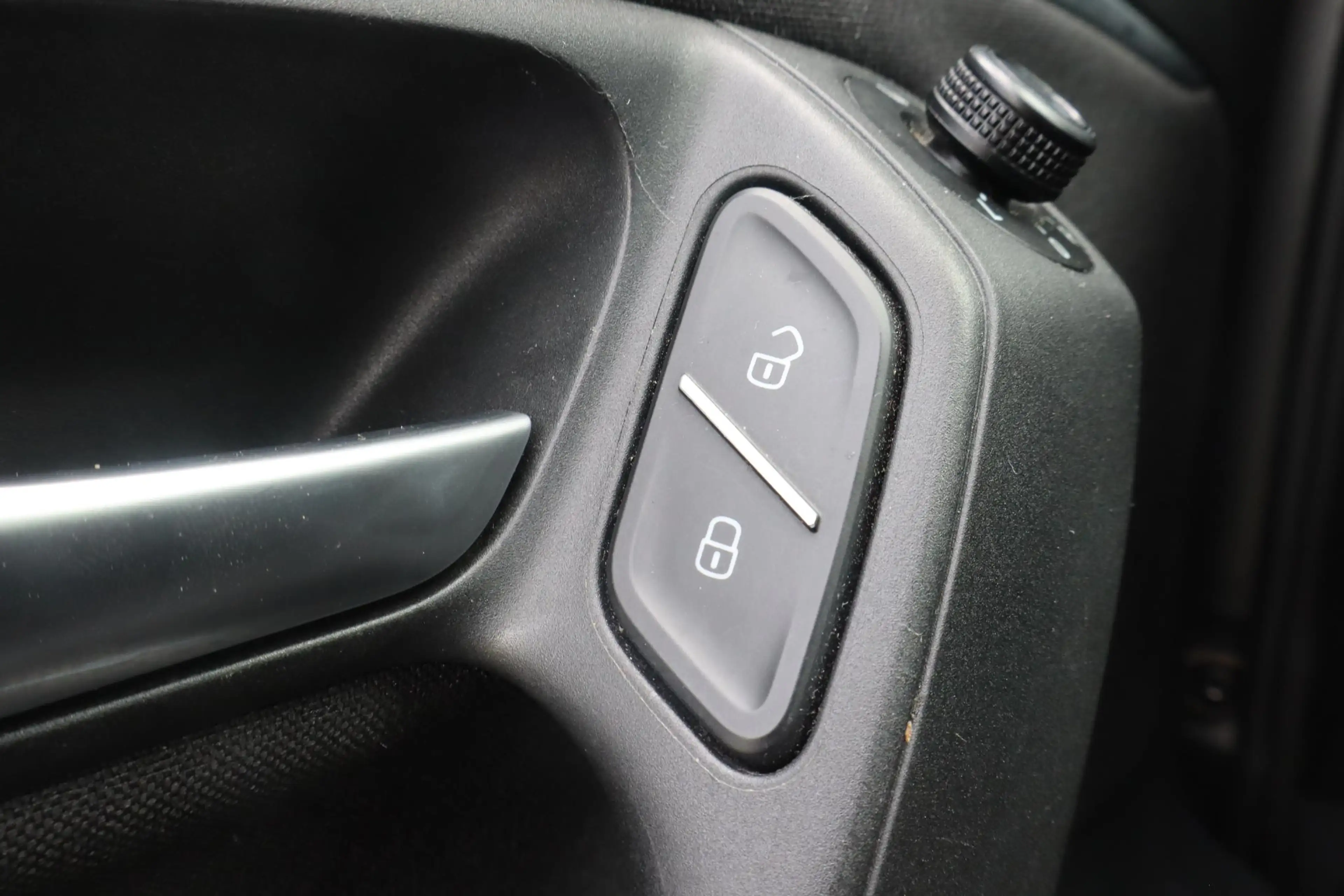 Volkswagen Polo 1.2 TSI Highline |  Cruise control | Climate contr — photo 17