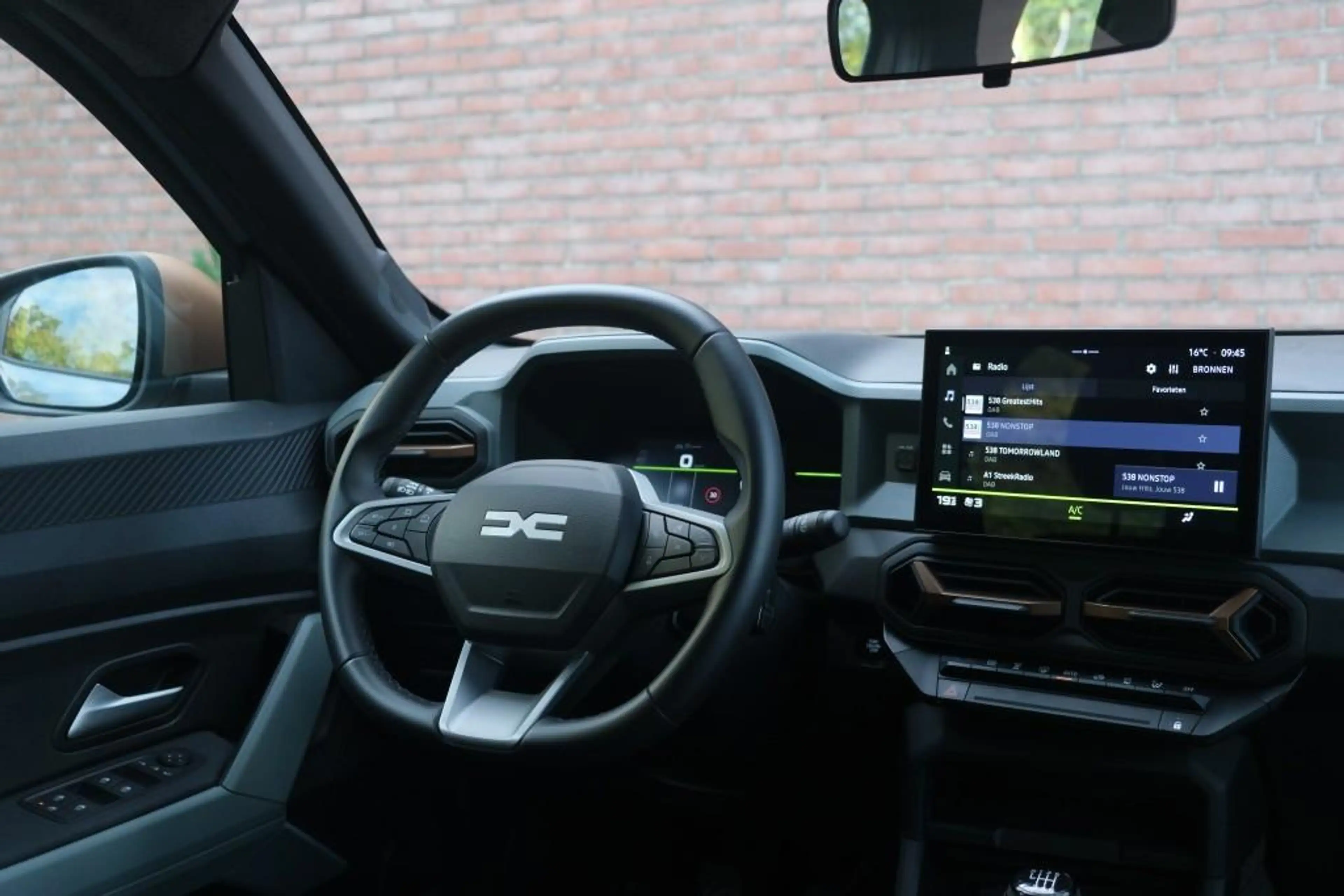 Dacia Duster 1.2 TCe mild hybrid 130pk Extreme - Achteruitrijca — photo 12