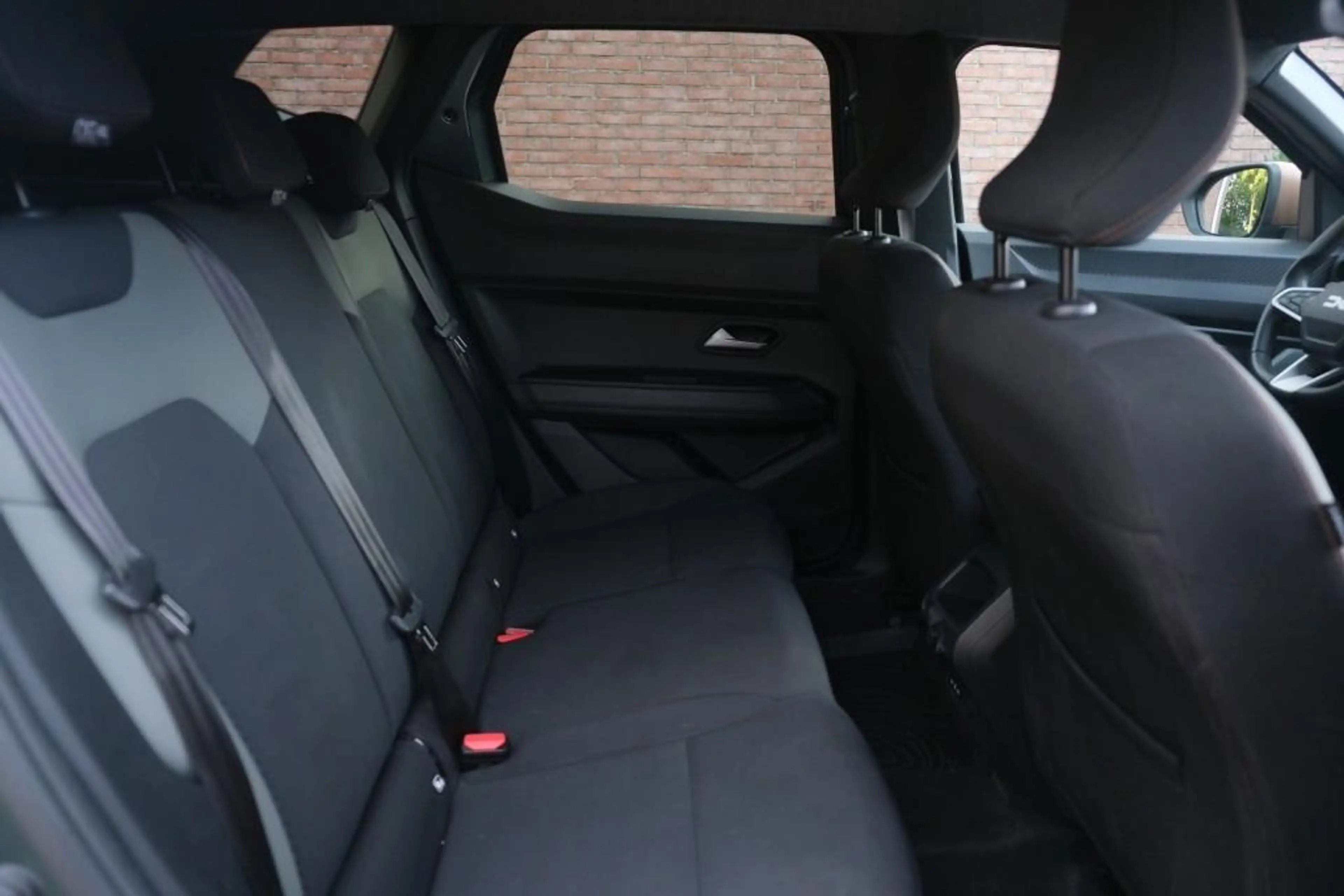 Dacia Duster 1.2 TCe mild hybrid 130pk Extreme - Achteruitrijca — photo 3