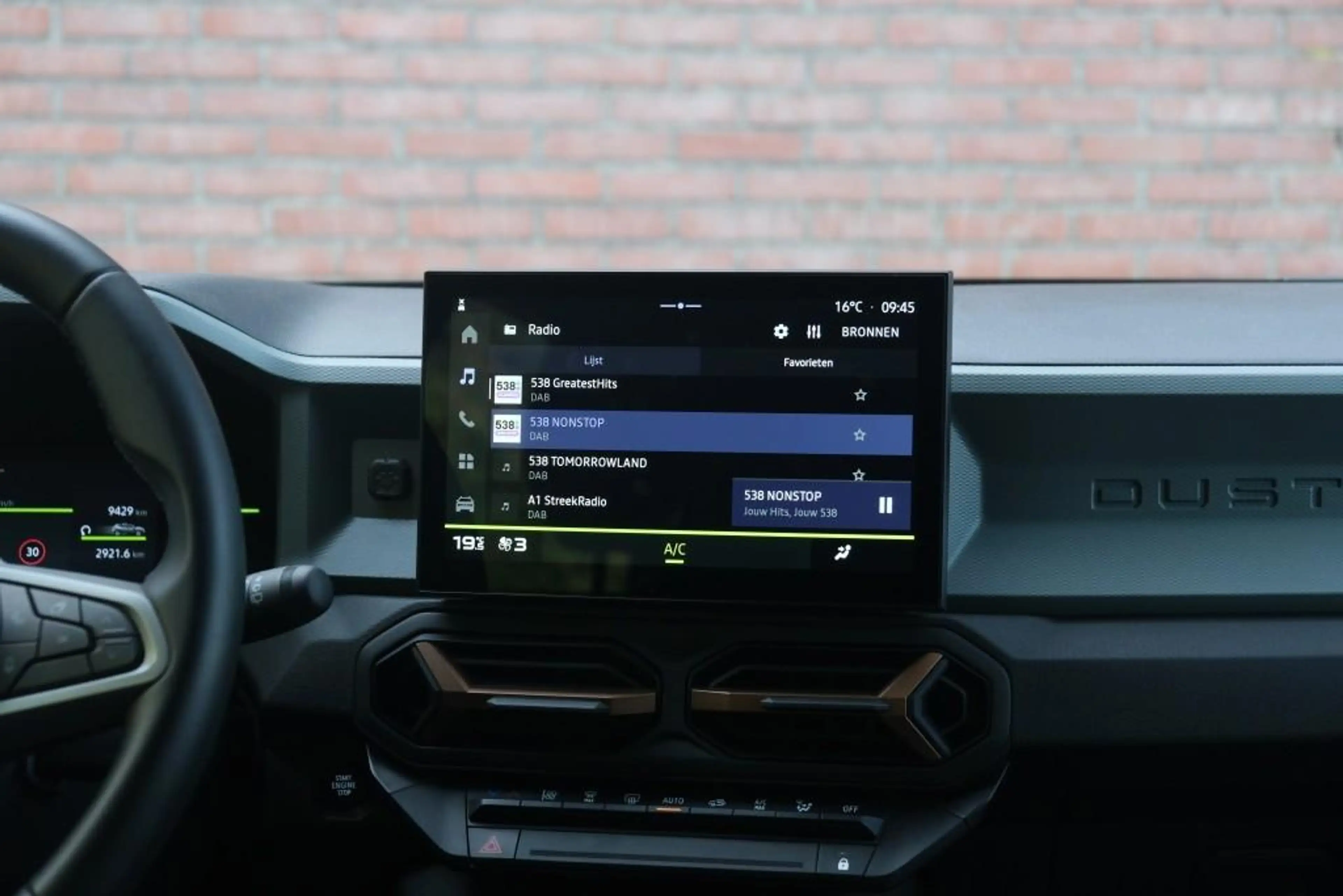 Dacia Duster 1.2 TCe mild hybrid 130pk Extreme - Achteruitrijca — photo 15