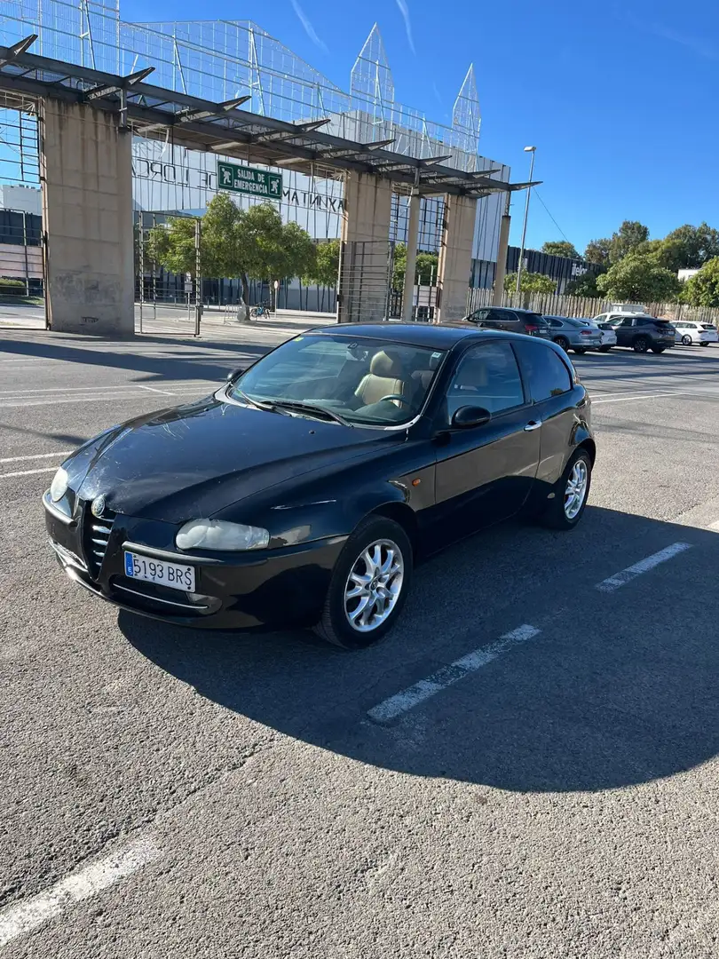 Alfa Romeo 147 2.0 Distinctive - 2