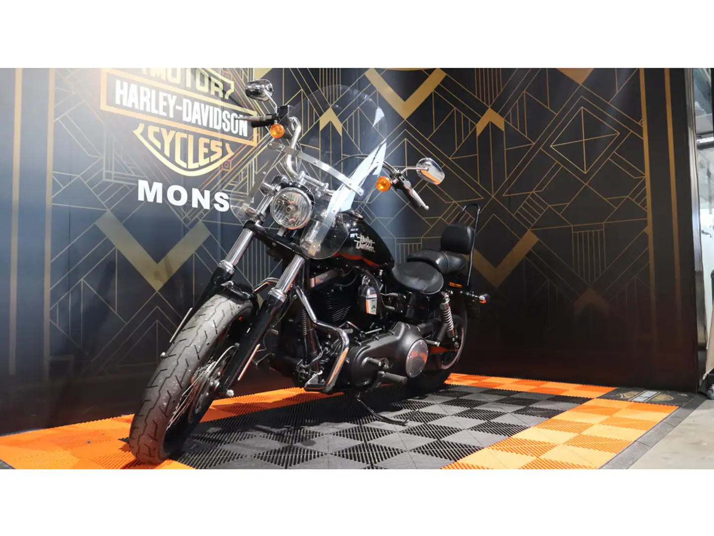 Harley-Davidson Street Bob Sport/tour Noir - 1