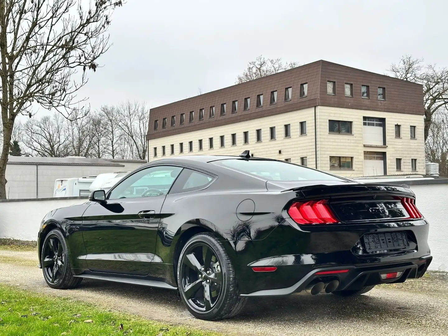 Ford Mustang GT  Blackpack/Vollausstattung Nero - 2