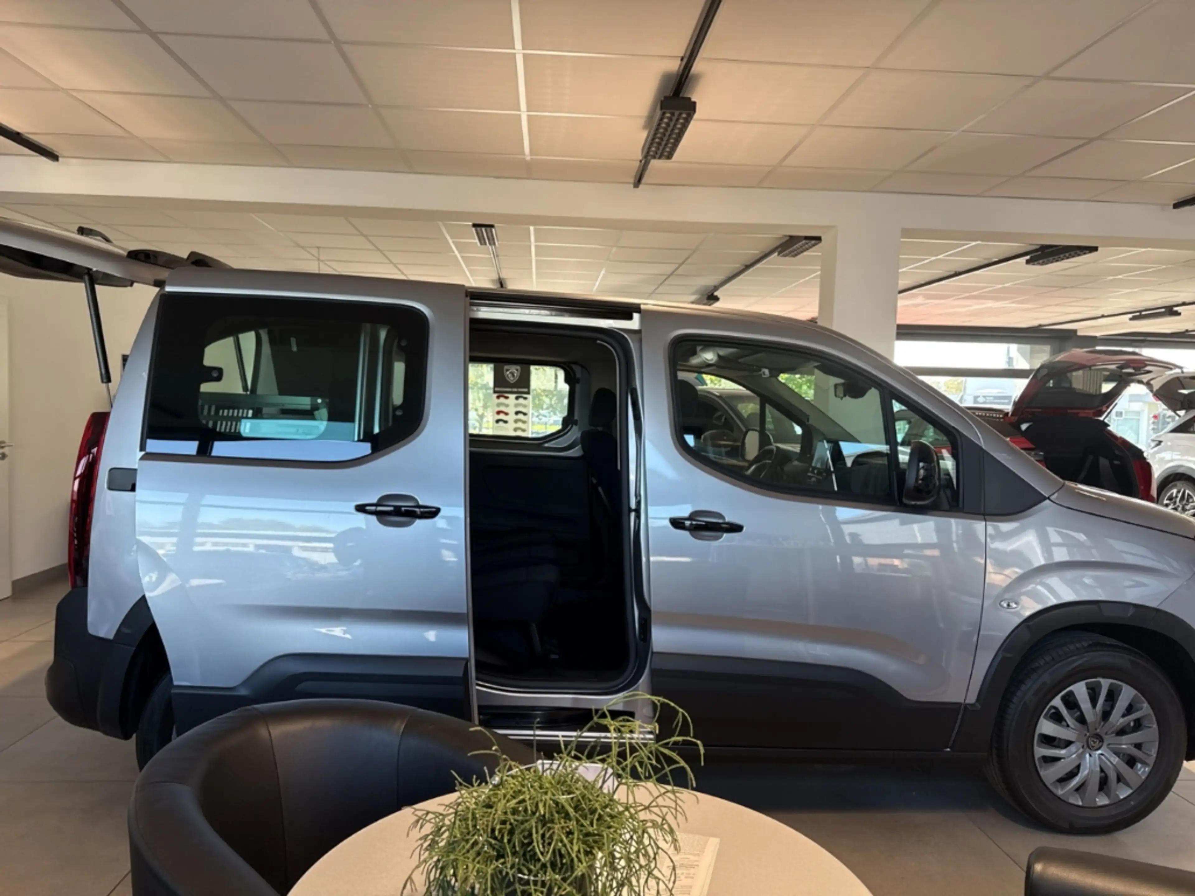 Peugeot Rifter Allure L1 WinterP*Techno-P.*RFK*EPH*Klima*Nebel*L- — photo 3