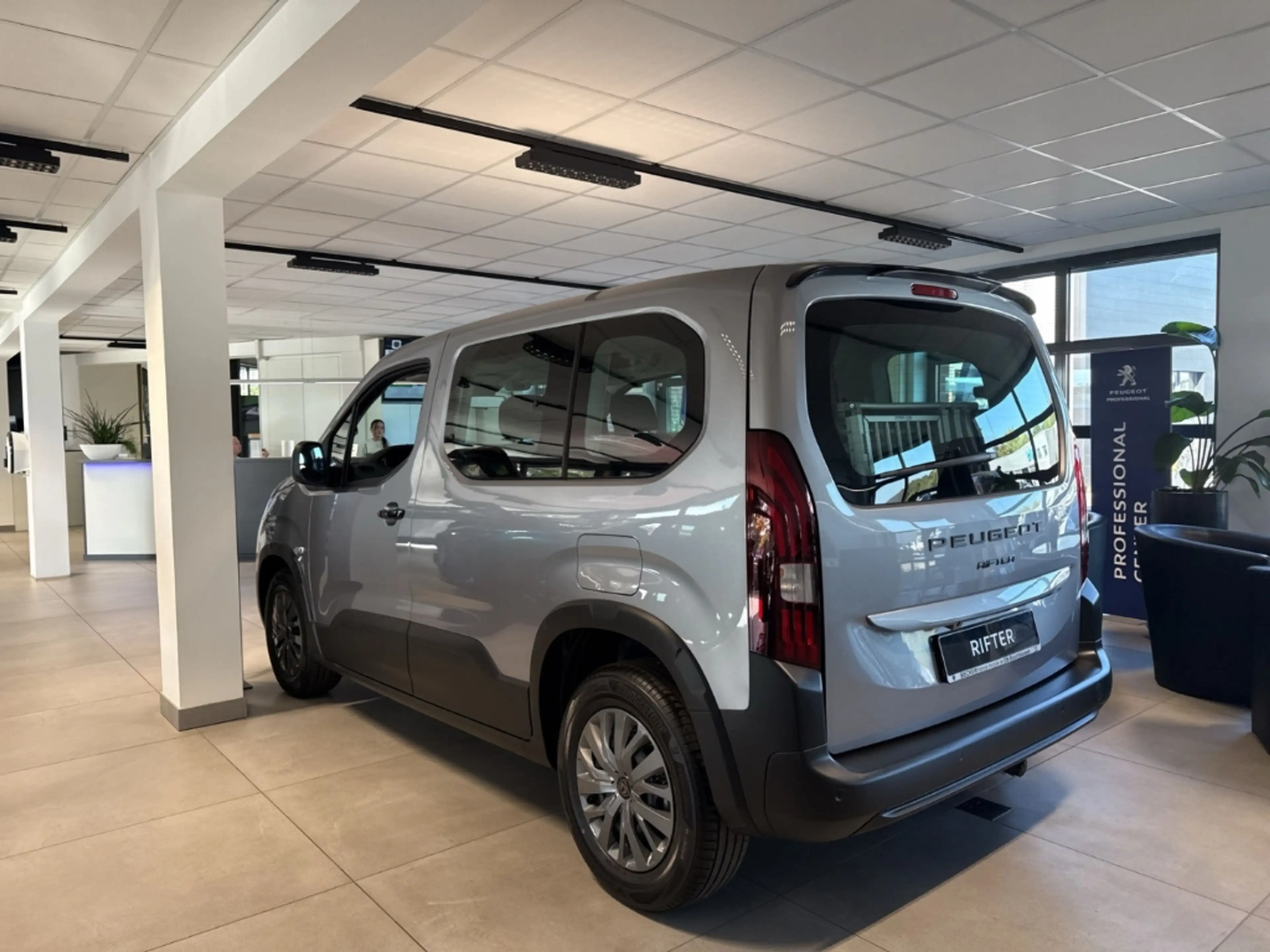 Peugeot Rifter Allure L1 WinterP*Techno-P.*RFK*EPH*Klima*Nebel*L- — photo 6
