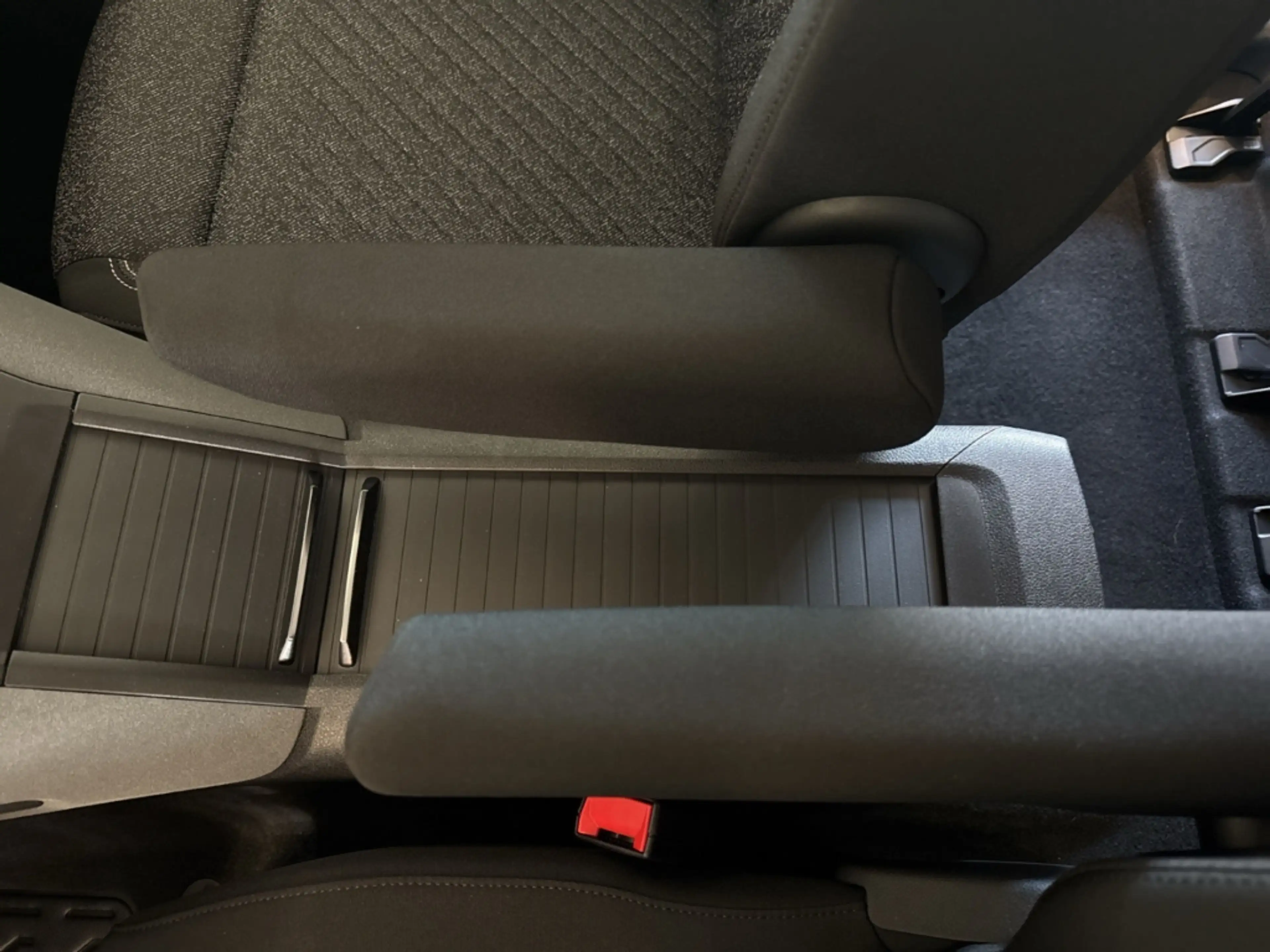 Peugeot Rifter Allure L1 WinterP*Techno-P.*RFK*EPH*Klima*Nebel*L- — photo 15