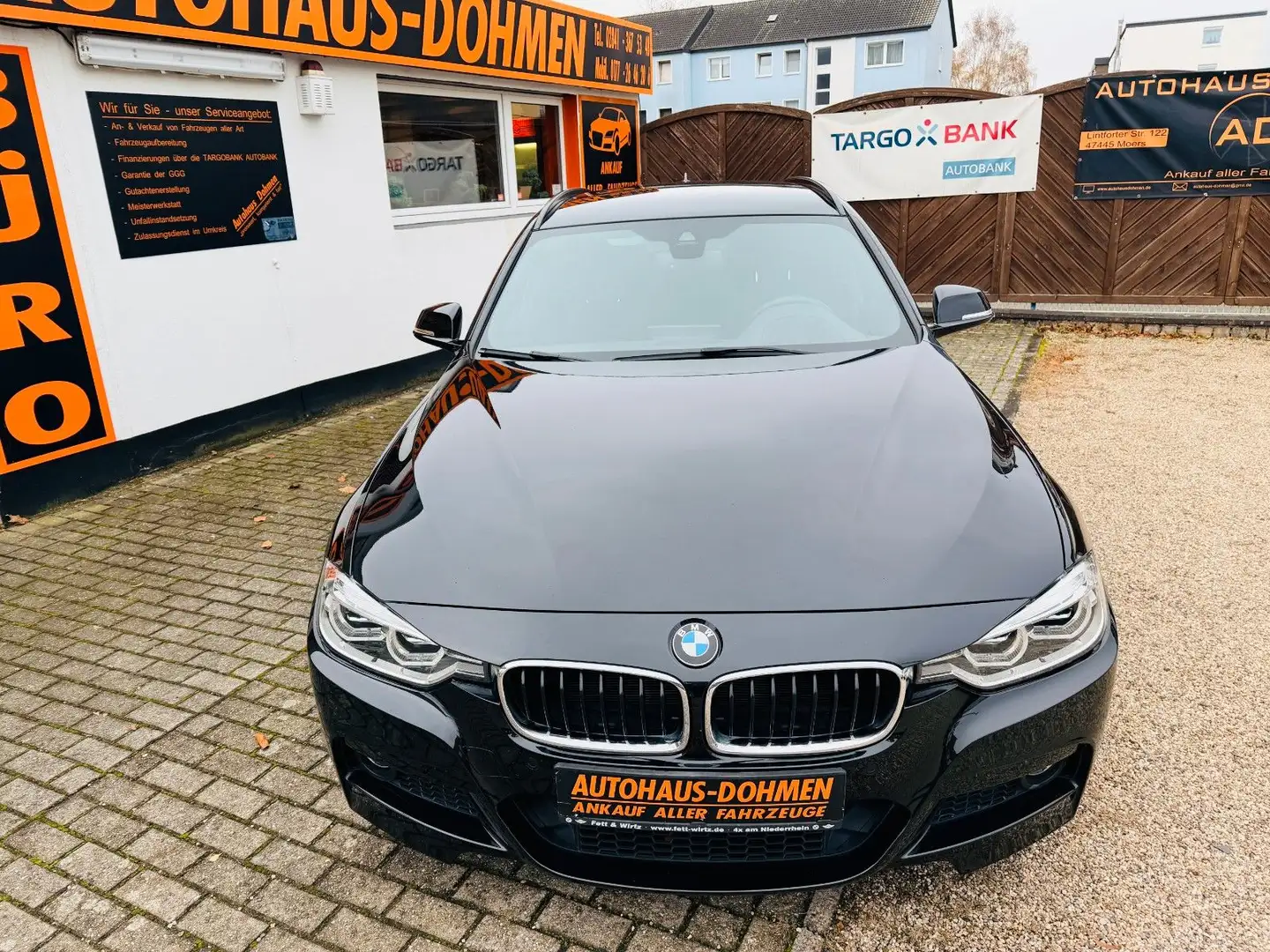 BMW 320 i M Sport + Scheckheft+Navi+ Head-Up Display Schwarz - 2
