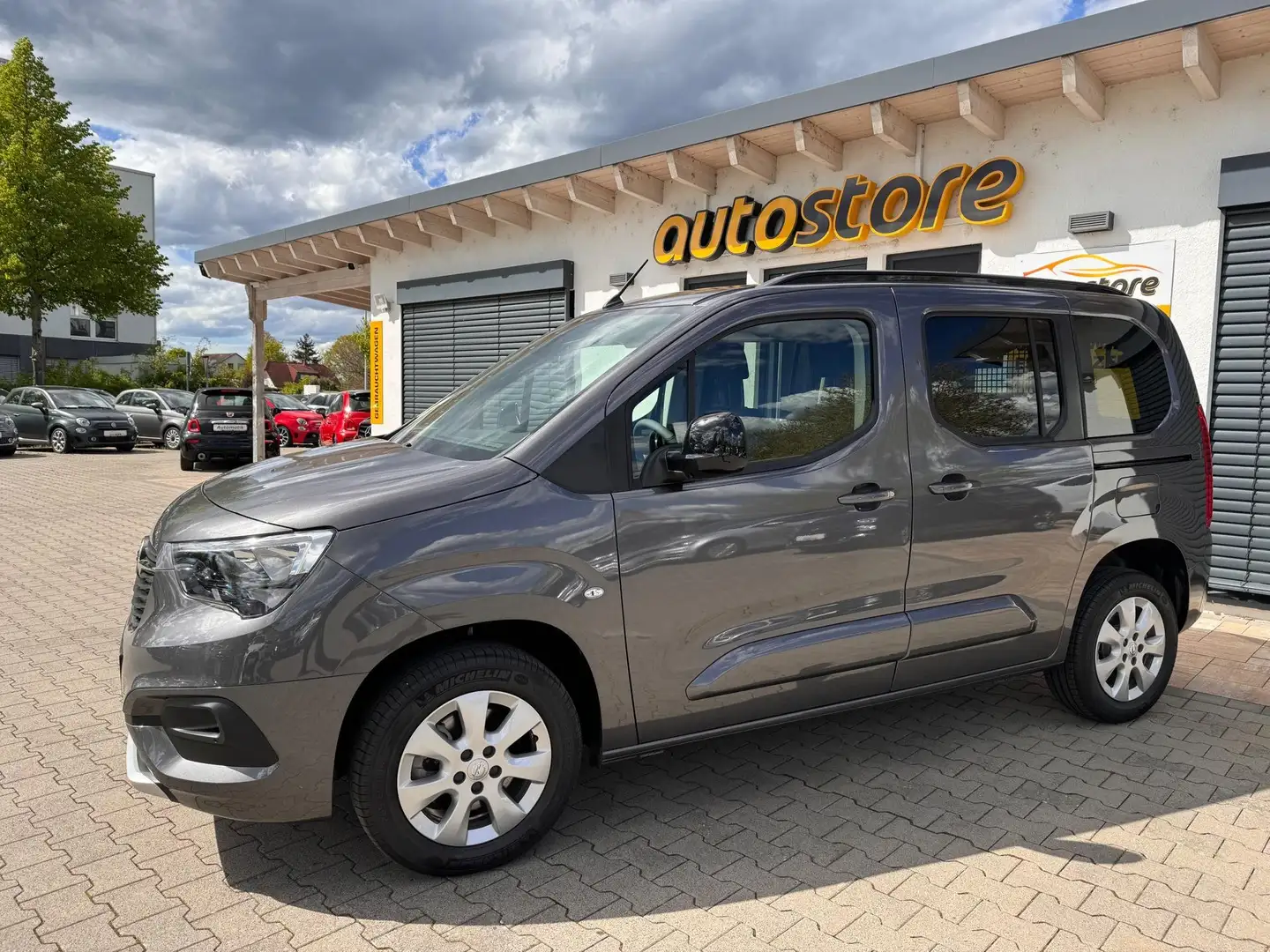 Opel Combo Life Ultimate N1 96 kW (131 PS), Autom. 8-Gang, Fron... Gri - 1