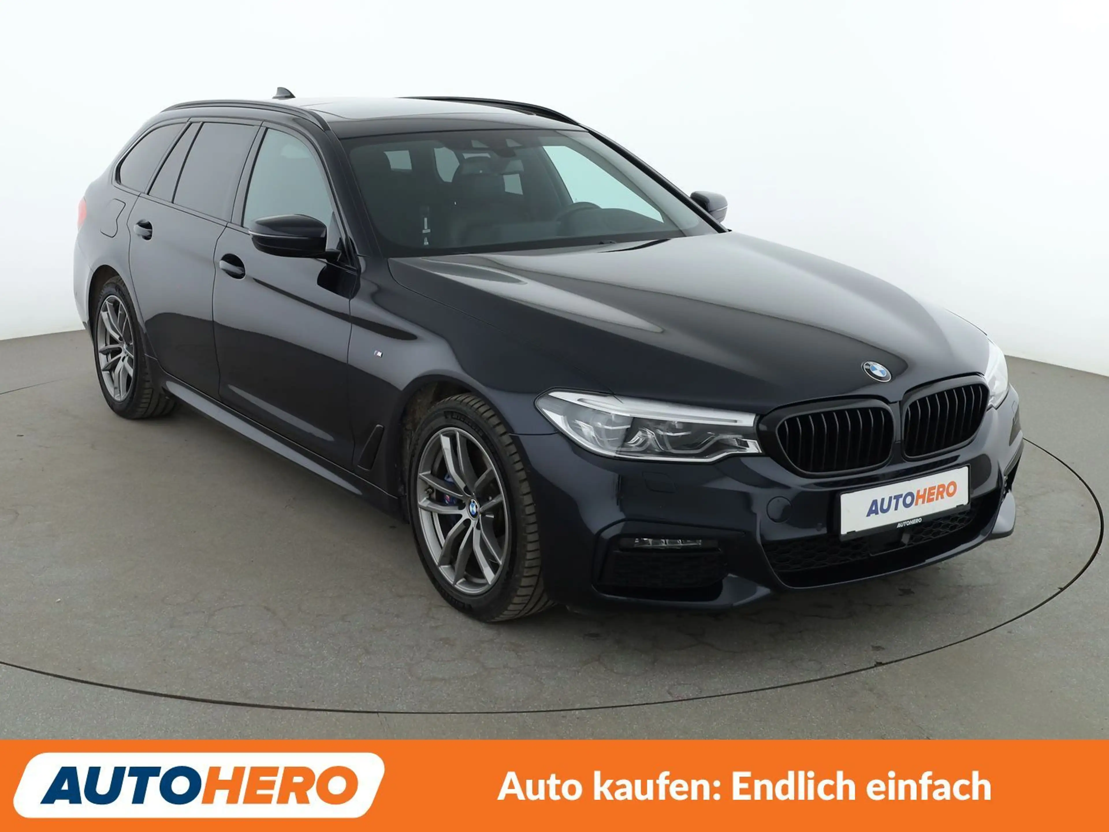 BMW 530 530d xDrive M Sport Aut.*NAVI*LED*HUD*ACC*CAM*H&K* — photo 8