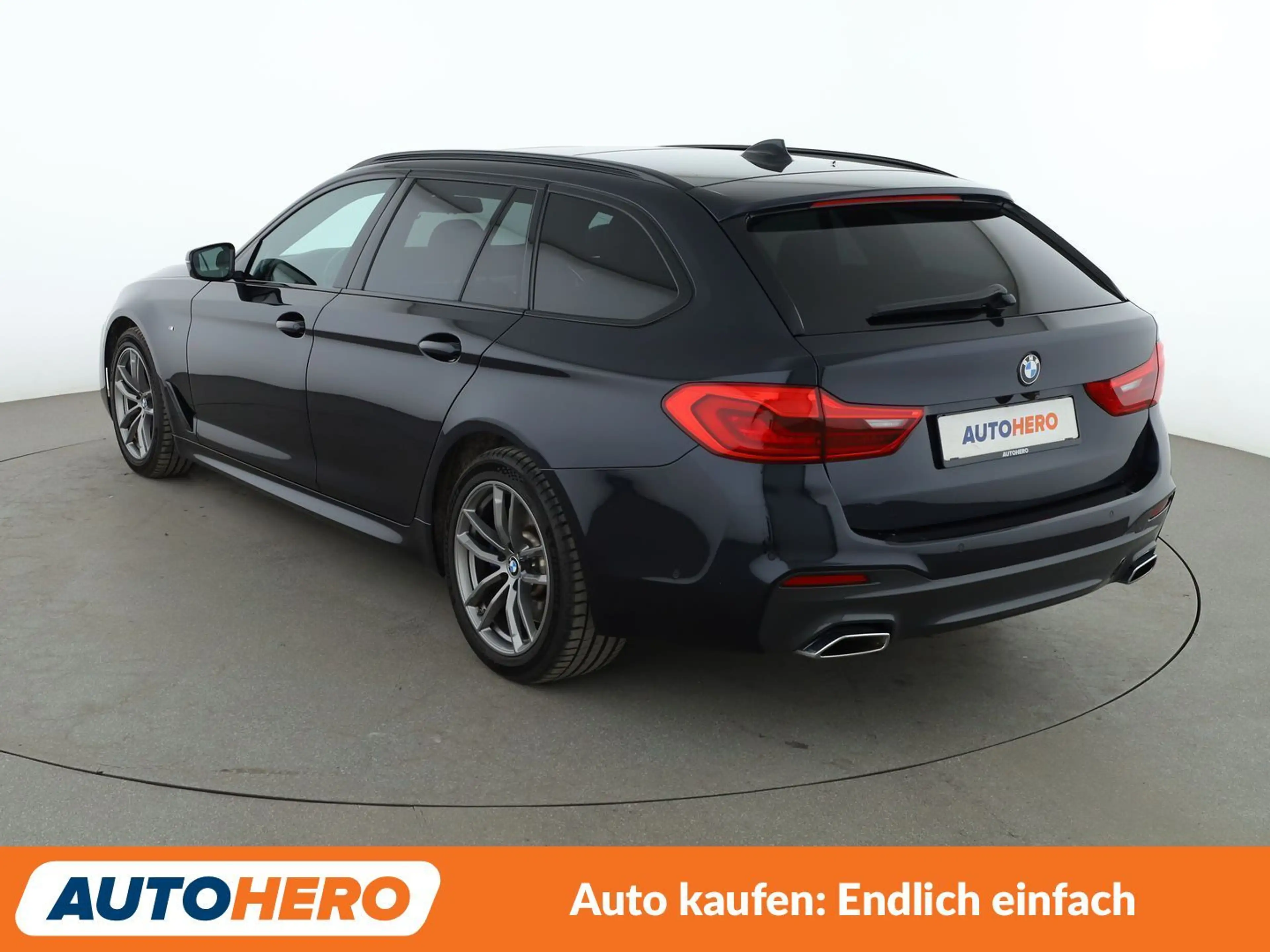 BMW 530 530d xDrive M Sport Aut.*NAVI*LED*HUD*ACC*CAM*H&K* — photo 4