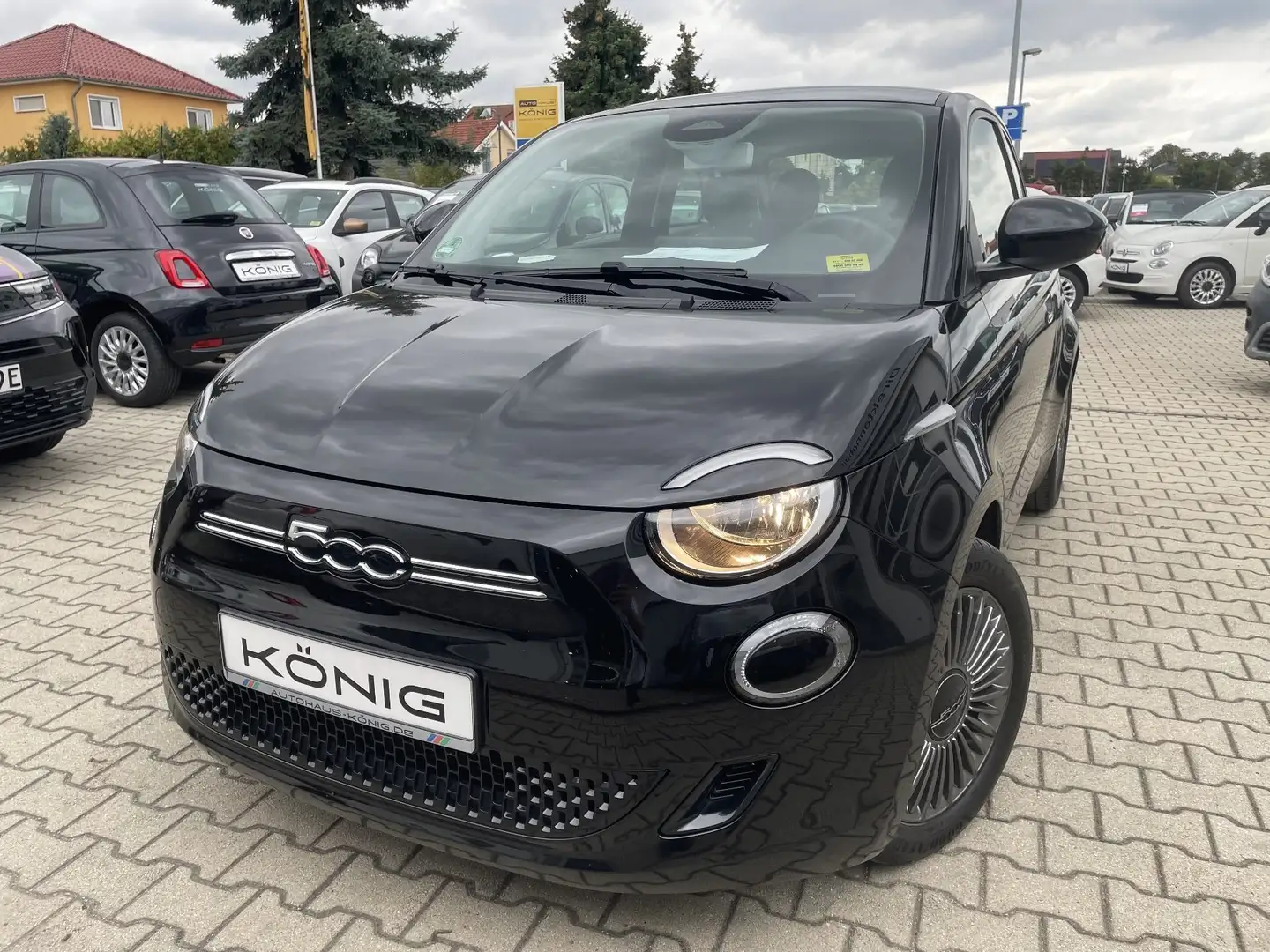 Fiat 500e MY22 Icon 320 Reichweite Elektro Automatik Schwarz - 1