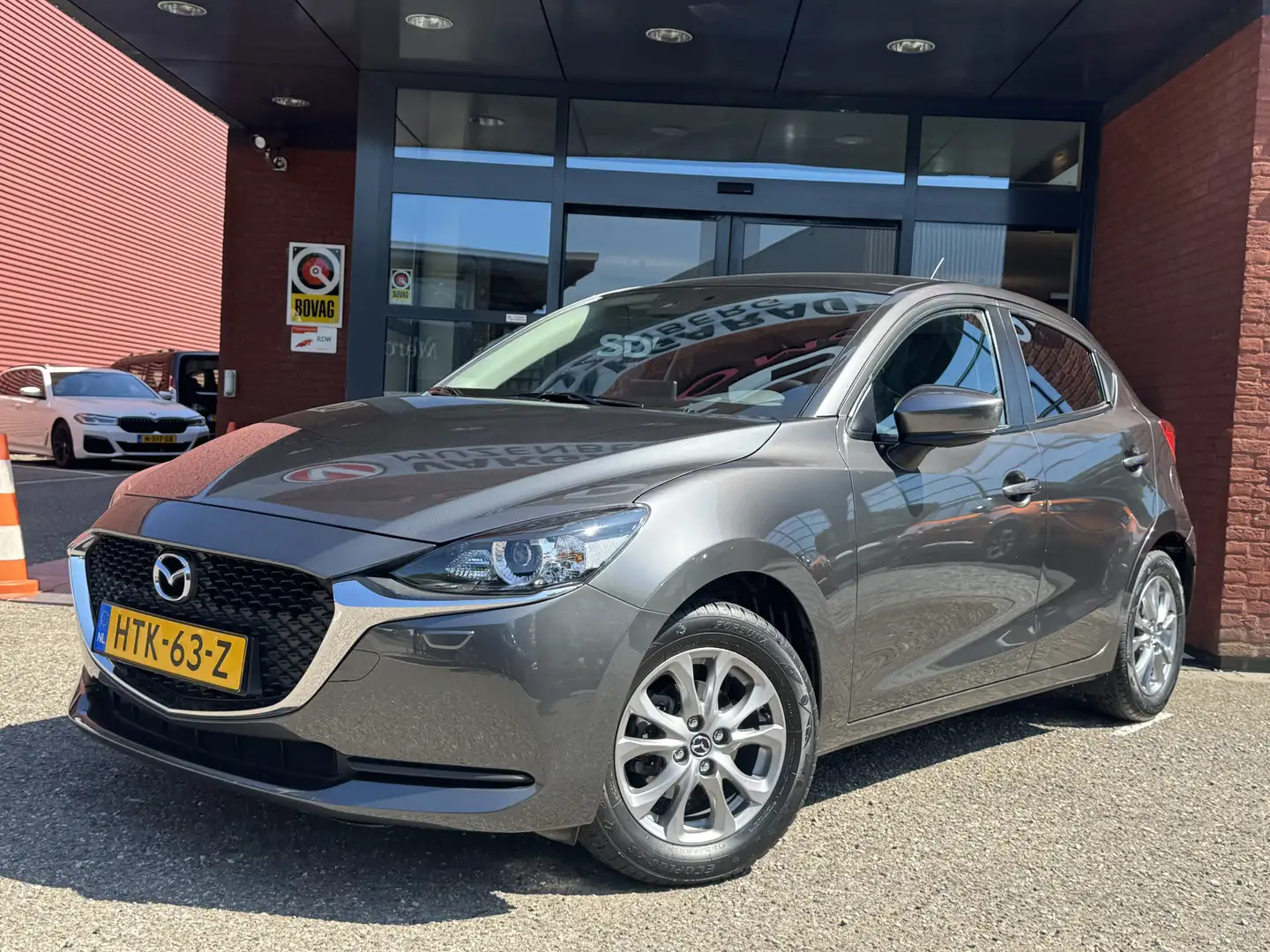 Mazda 2 1.5 Skyactiv-G Comfort // LED // NAVI + CARPLAY // Grigio - 2