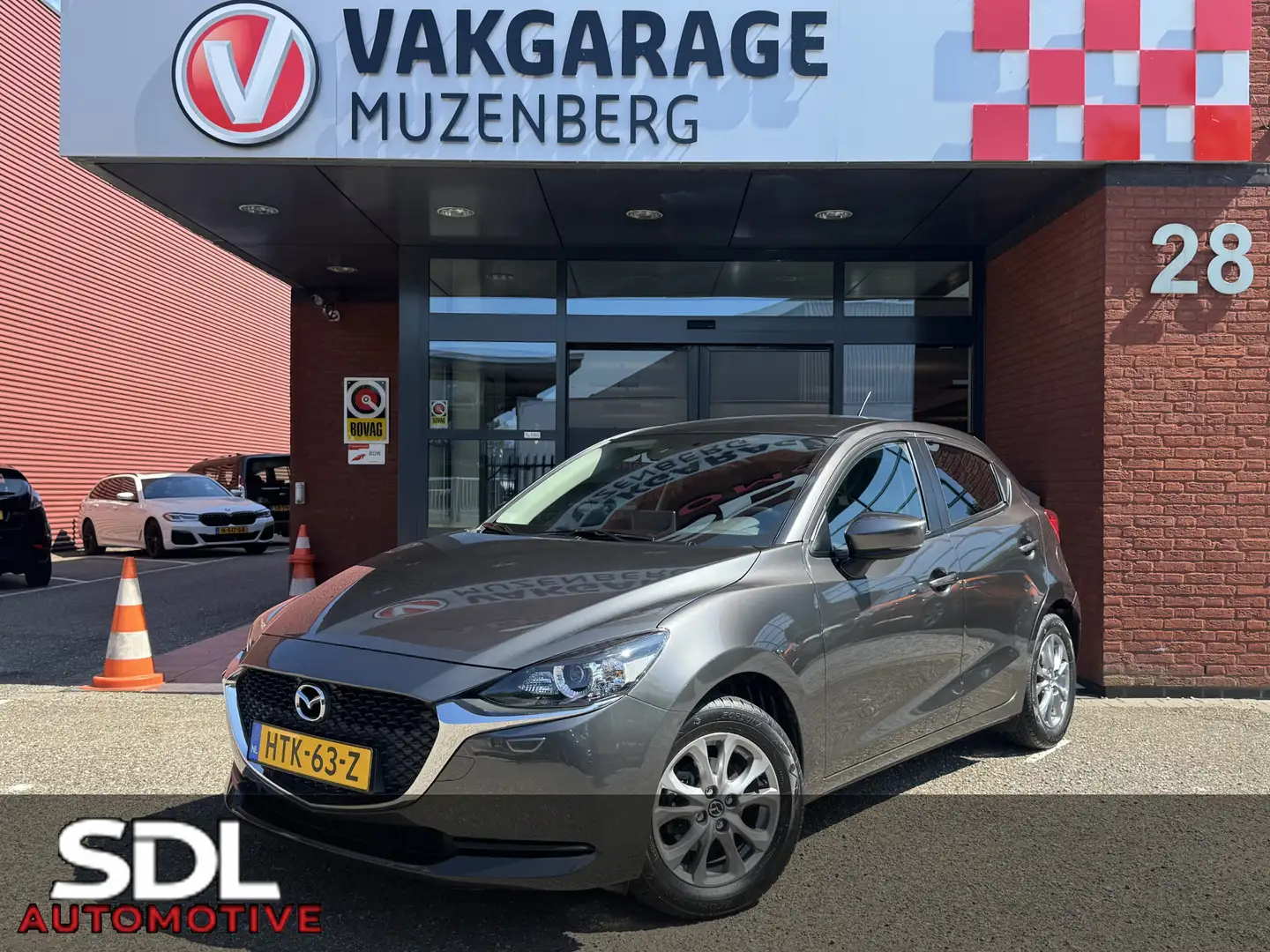 Mazda 2 1.5 Skyactiv-G Comfort // LED // NAVI + CARPLAY // Grigio - 1