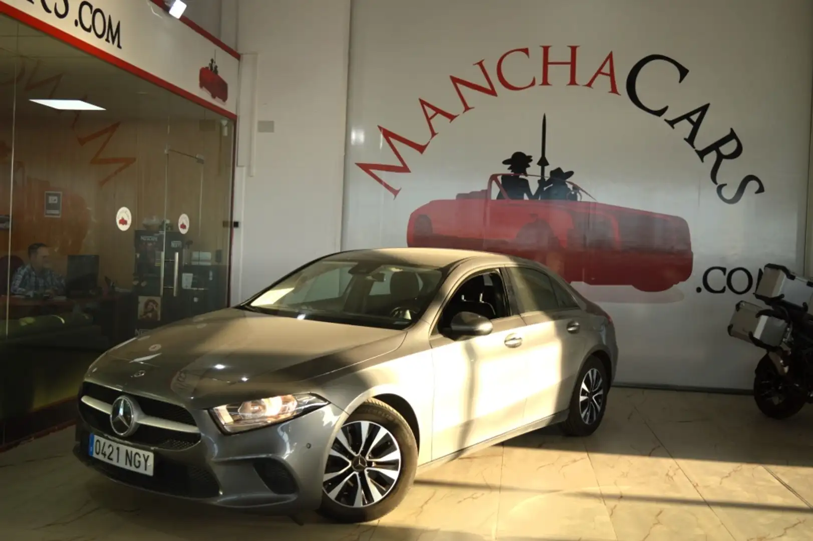 Mercedes-Benz A 180 180d Gris - 2