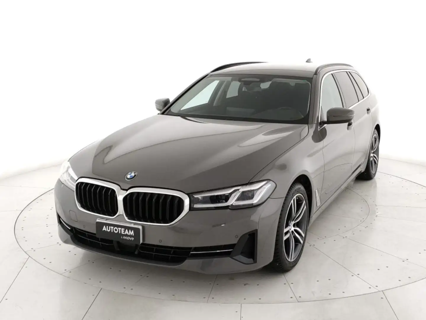 BMW 520 d Touring mhev 48V xdrive Business auto Gris - 1