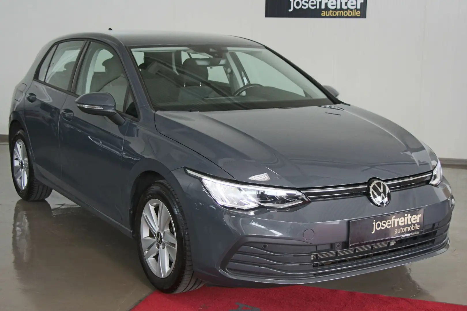 Volkswagen Golf VIII Life 2.0 TDI Grau - 1