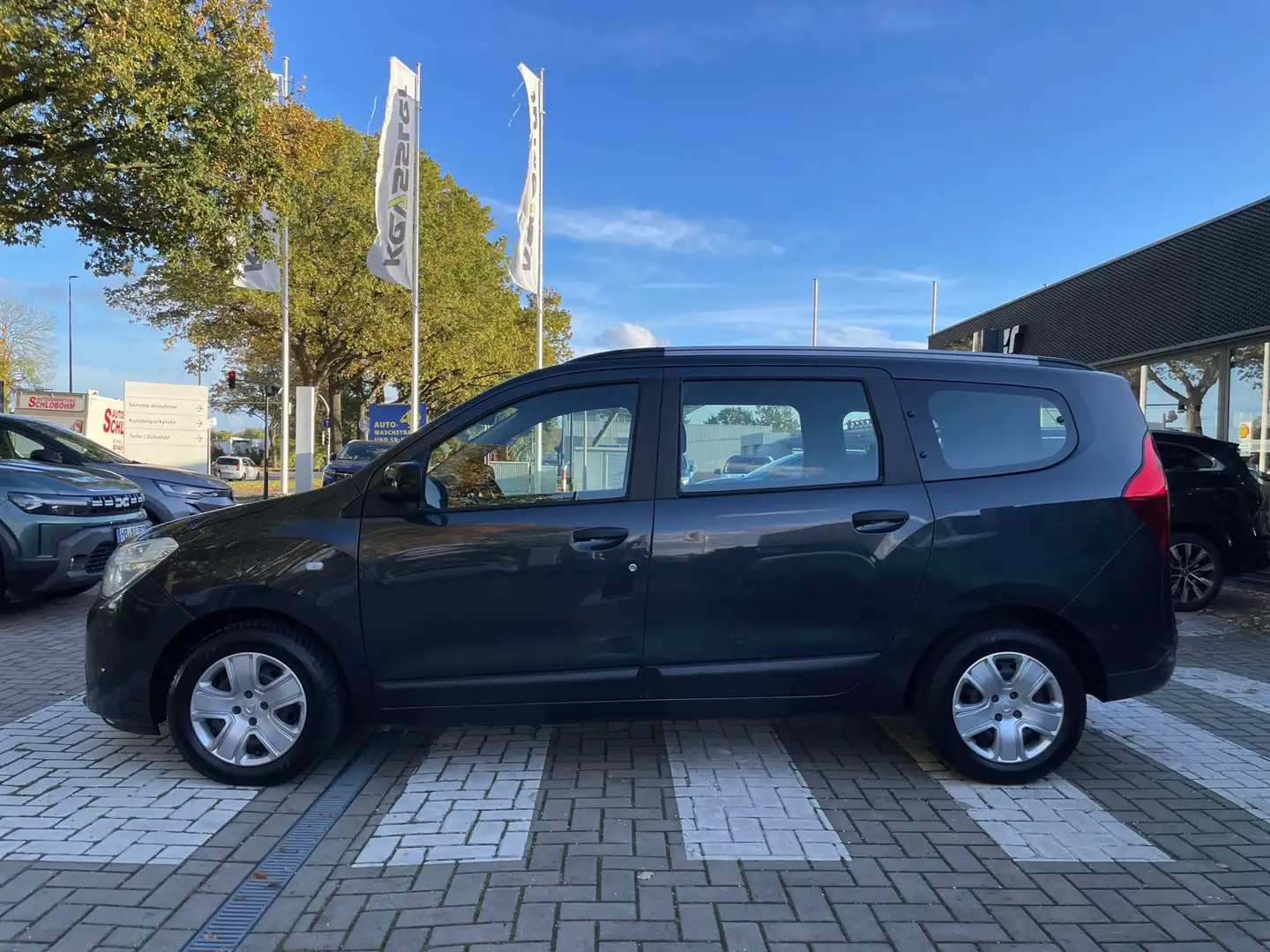 Dacia Lodgy 1.6 SCe 100 Comfort Gris - 2
