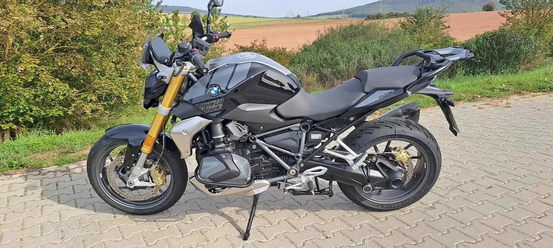 BMW R 1250 R Schwarz - 2