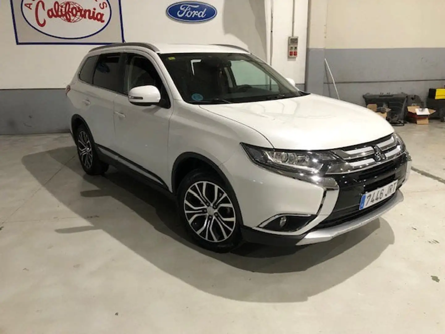 Mitsubishi Outlander 220DI-D Motion 2WD 7pl. - 1