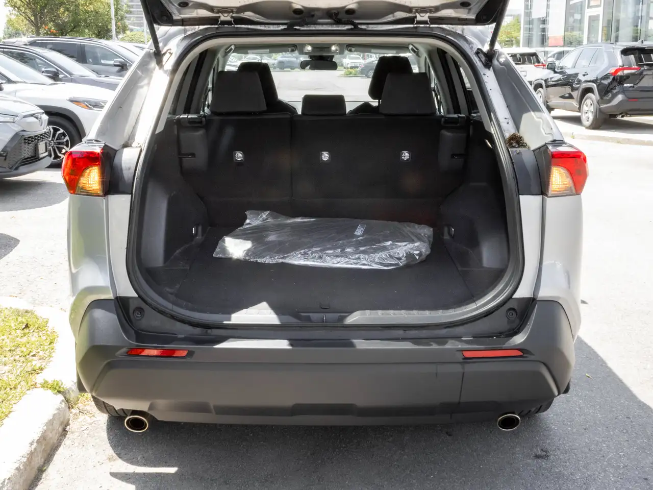 Toyota RAV 4 снимка Toyota RAV 4