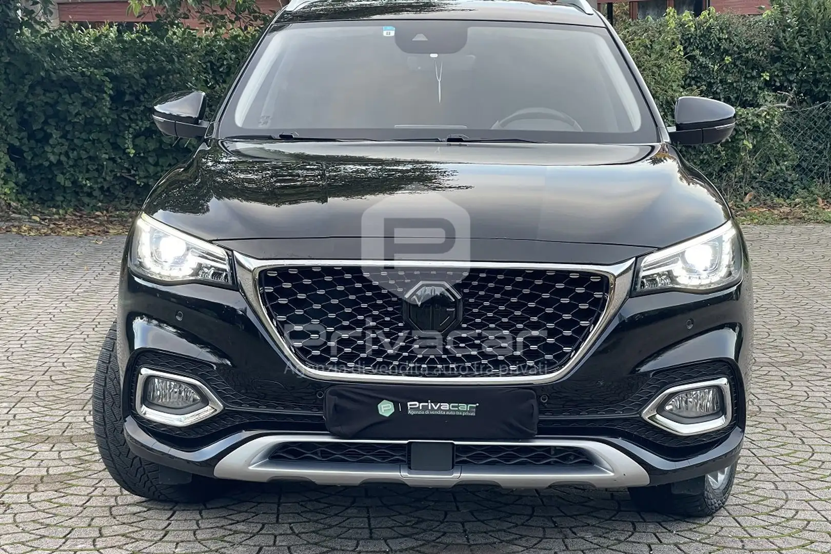 MG EHS Plug-in Hybrid Exclusive Plateado - 2