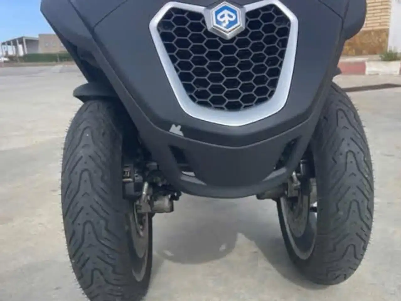Piaggio MP3 LT