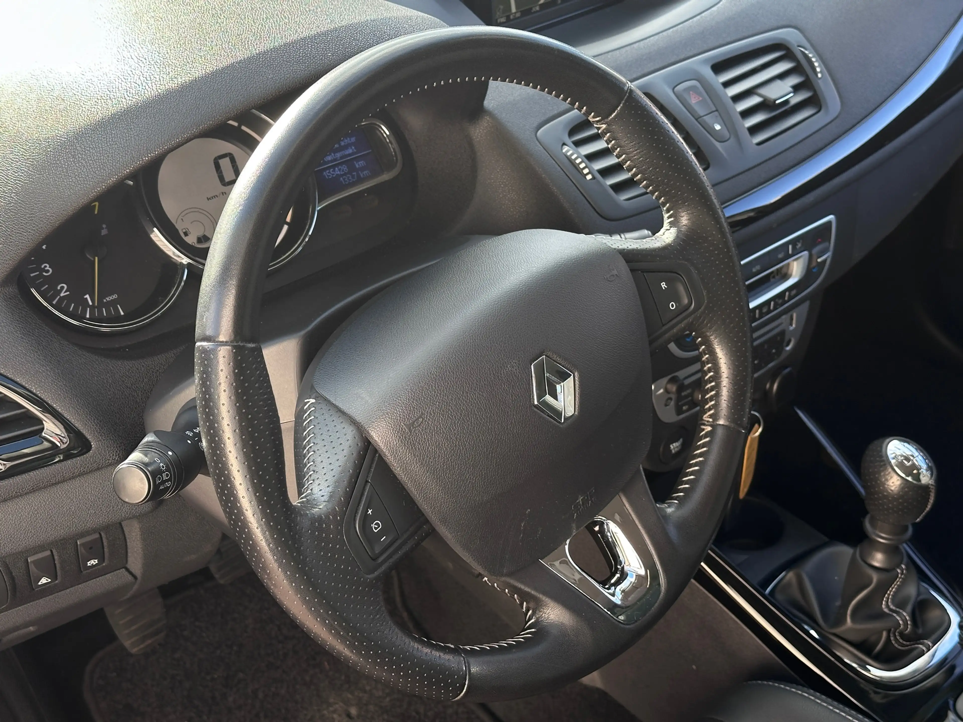 Renault Megane Estate 1.2 TCe Bose|Trekhaak|Navigatie|Climate Con — photo 9